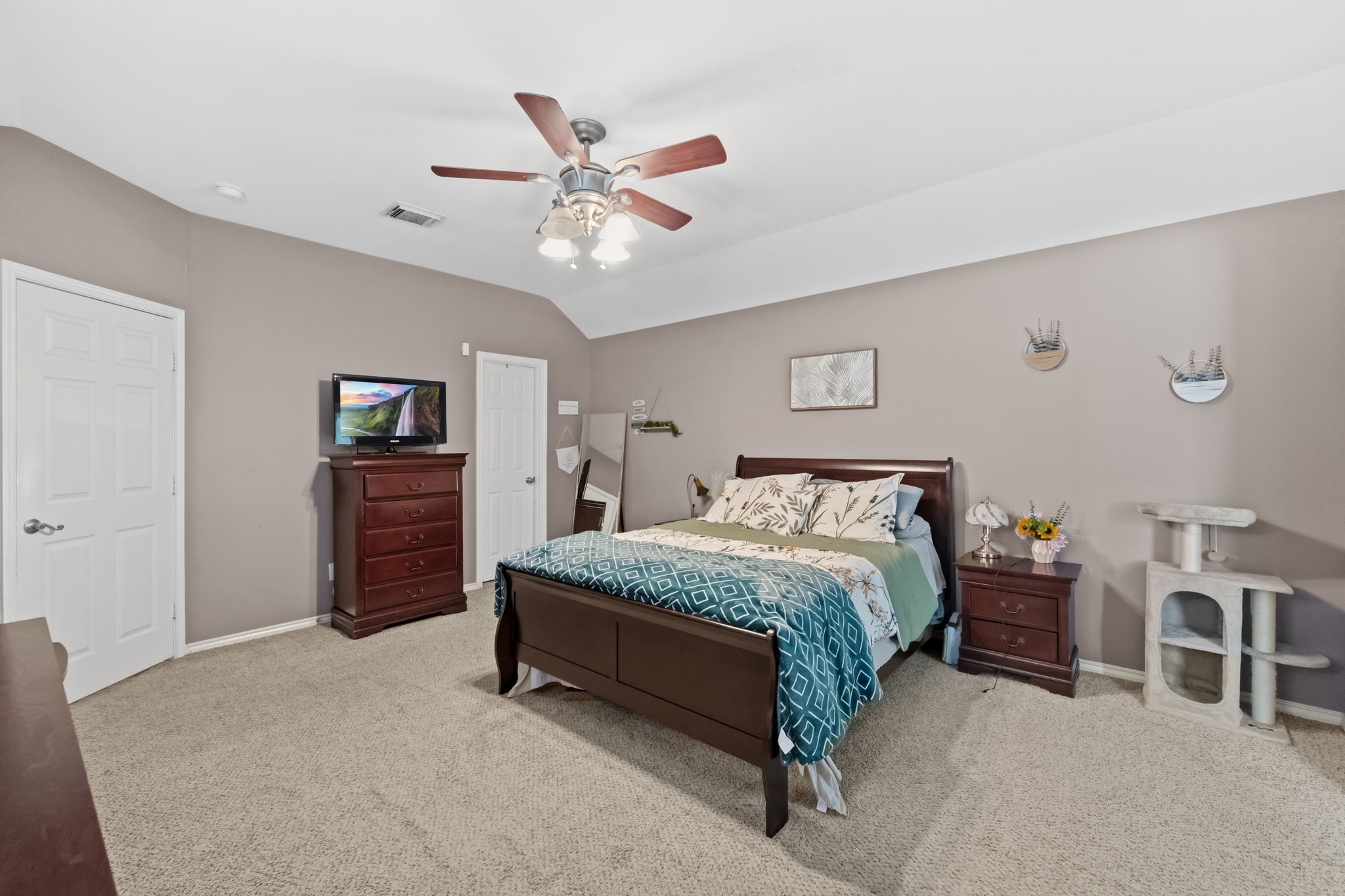 12819 Blanca Springs Way Property Photo 13