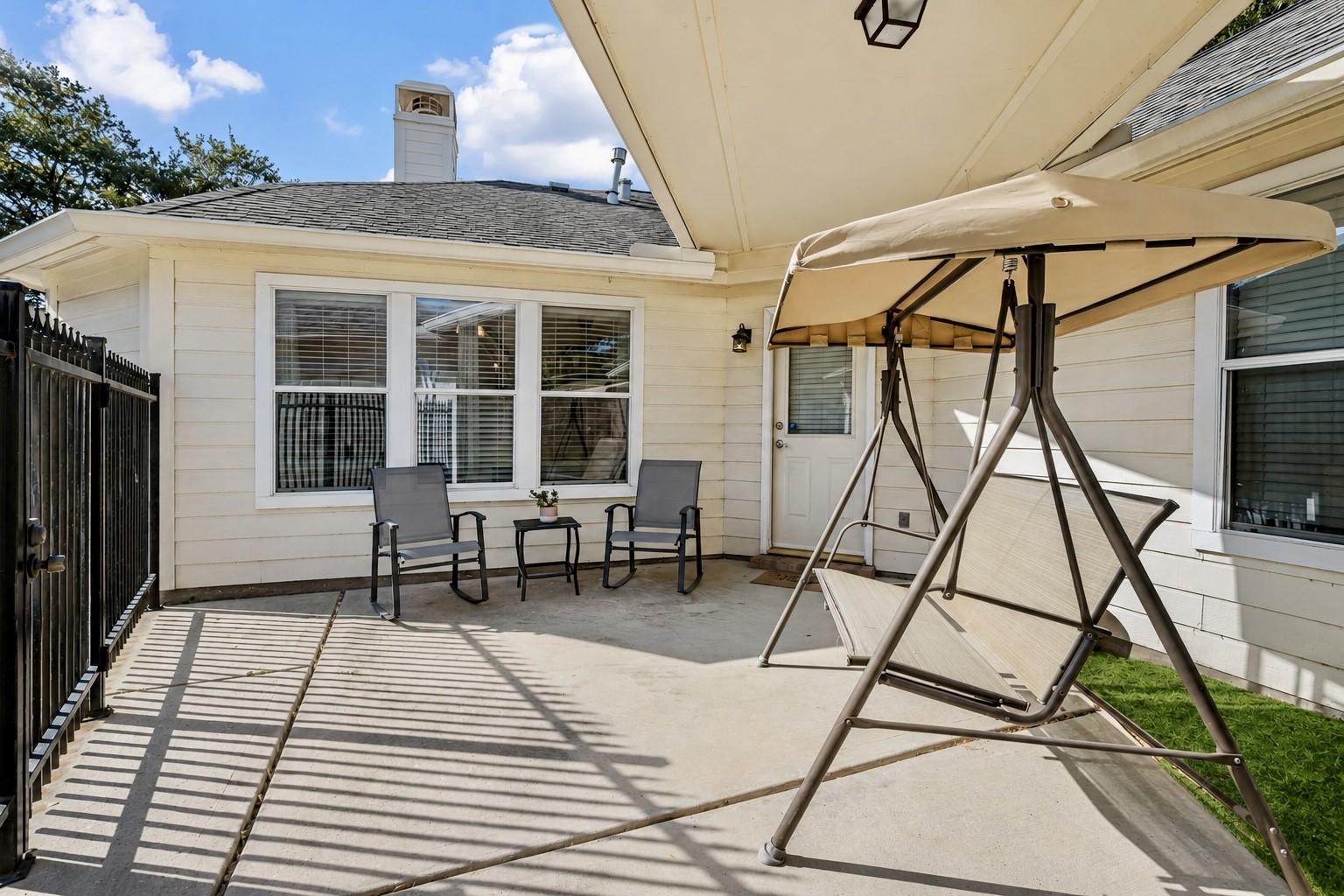 12819 Blanca Springs Way Property Photo 20