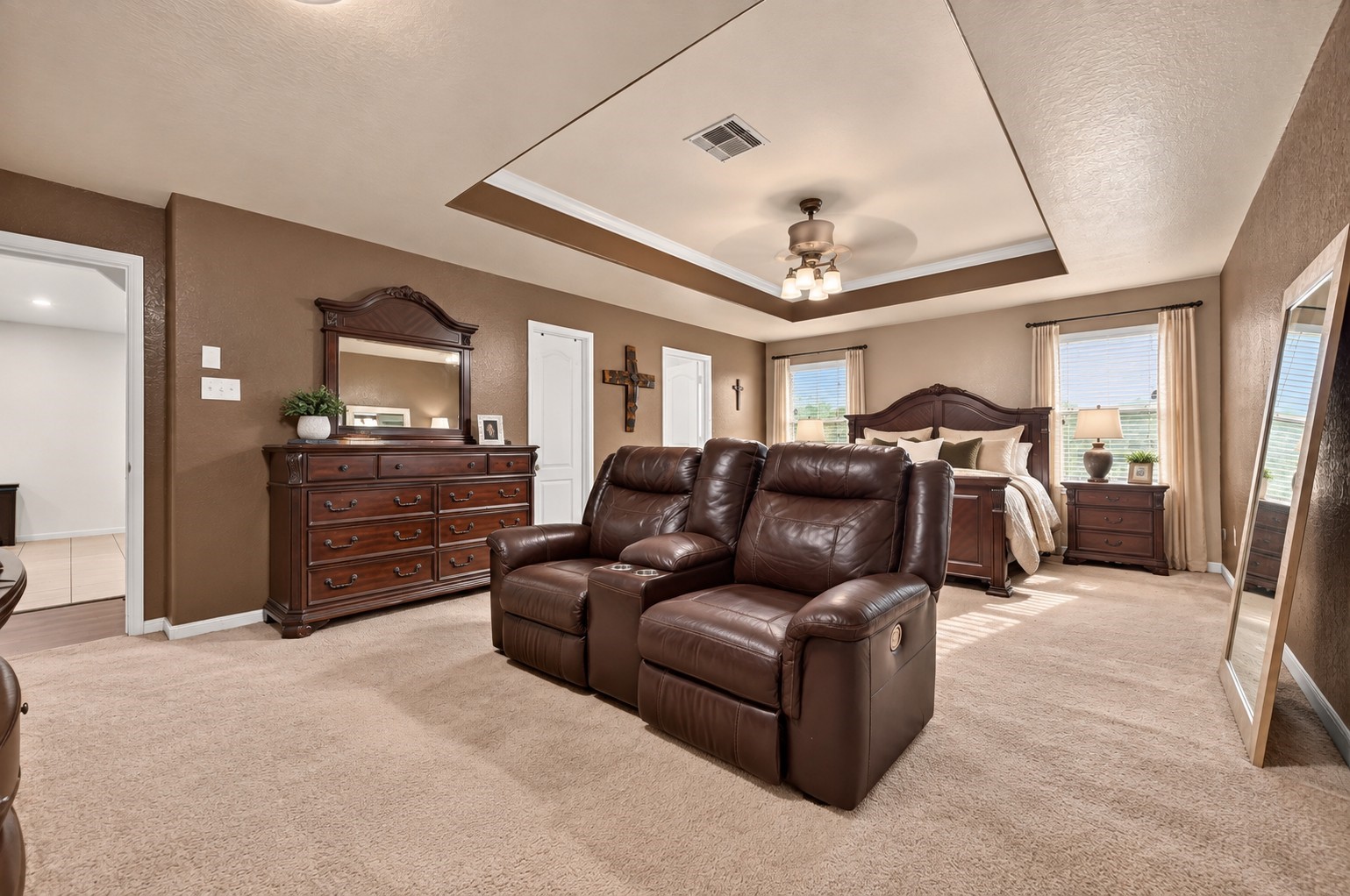 9219 Summer Valley Lane Property Photo 13