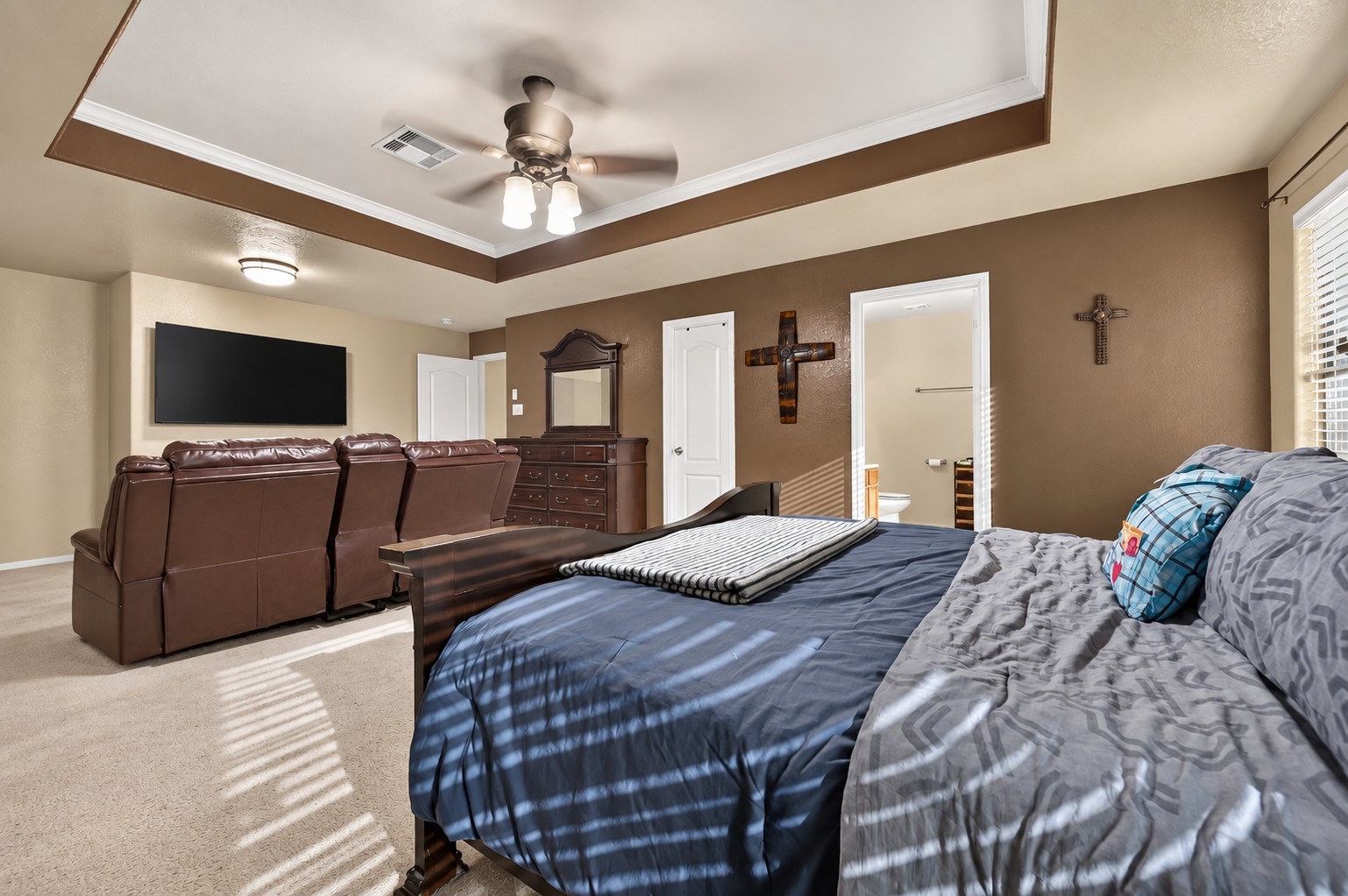 9219 Summer Valley Lane Property Photo 15