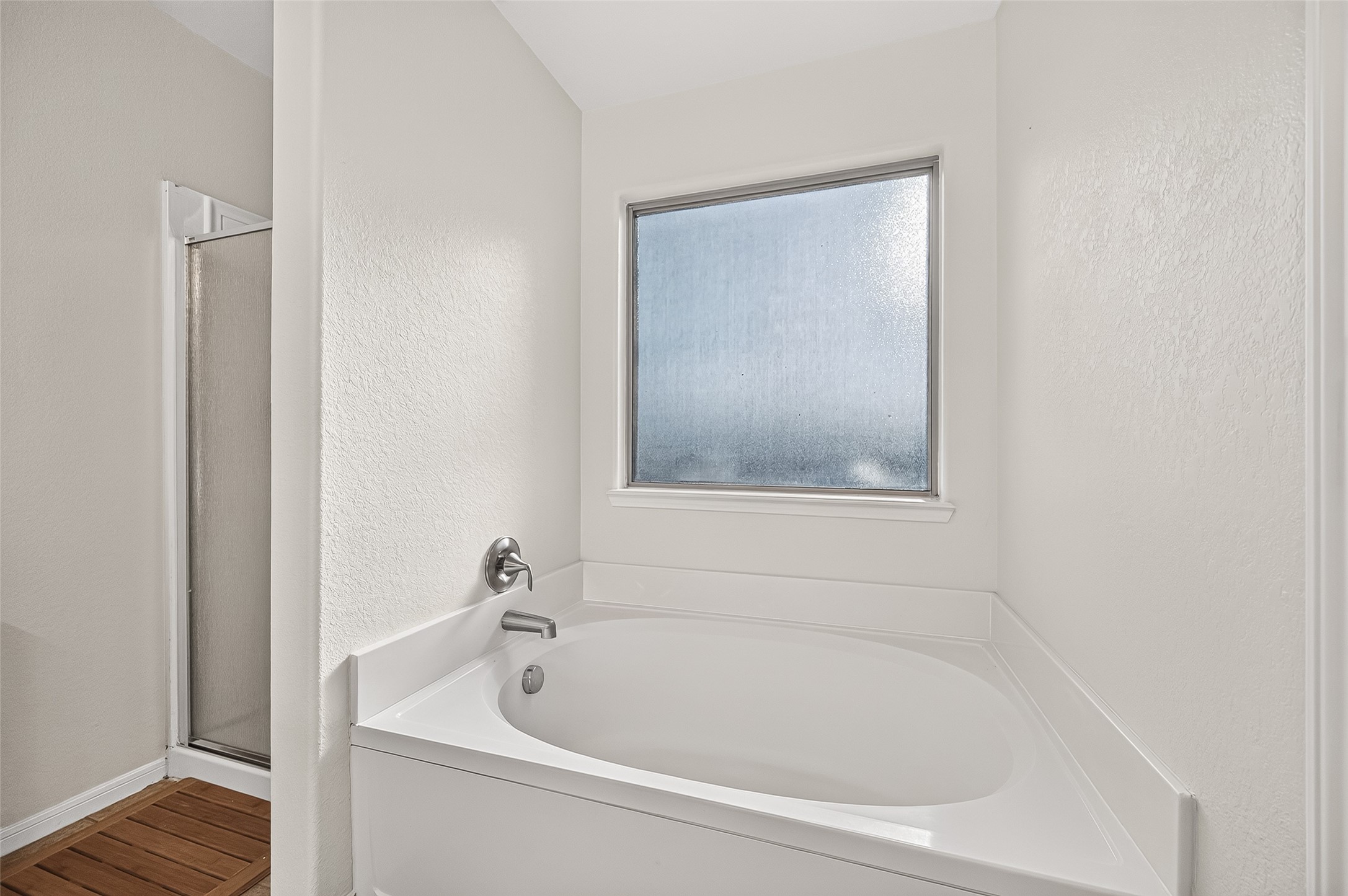 9219 Summer Valley Lane Property Photo 17