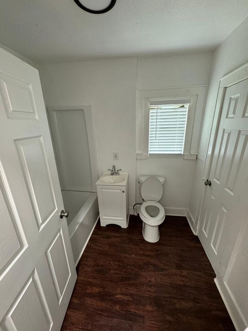 1416 Craig Street Property Photo 6