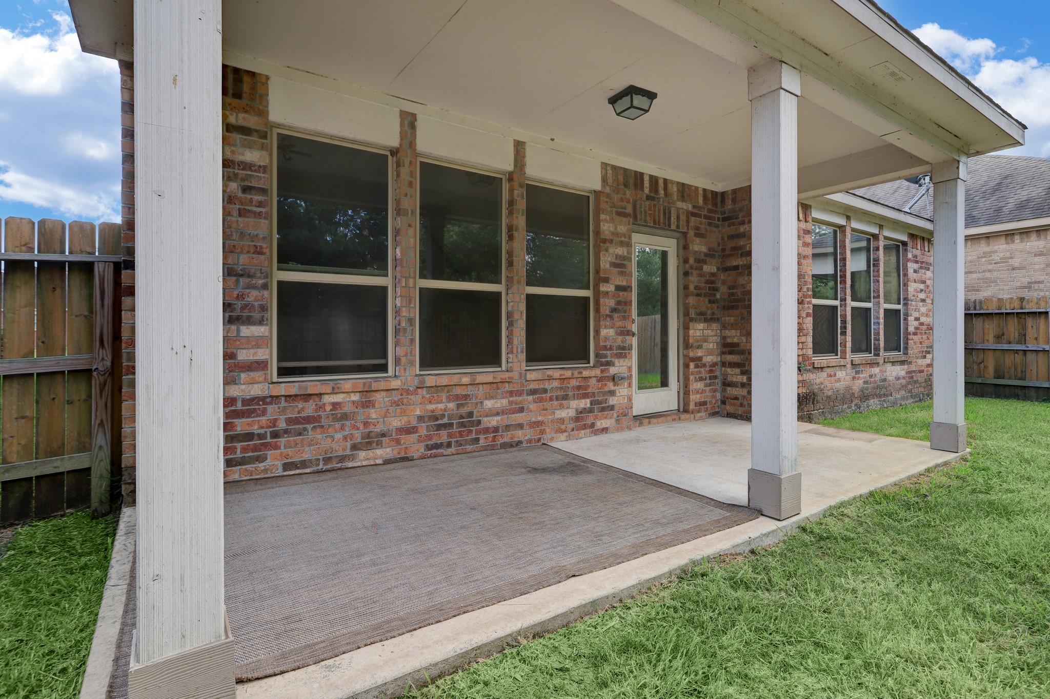 16617 Conner Creek Lane Property Photo 27