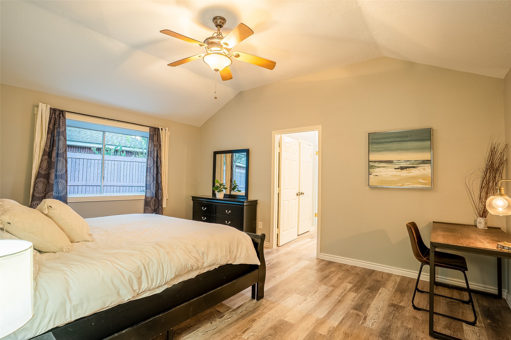 13414 Blackbird Drive Property Photo 8