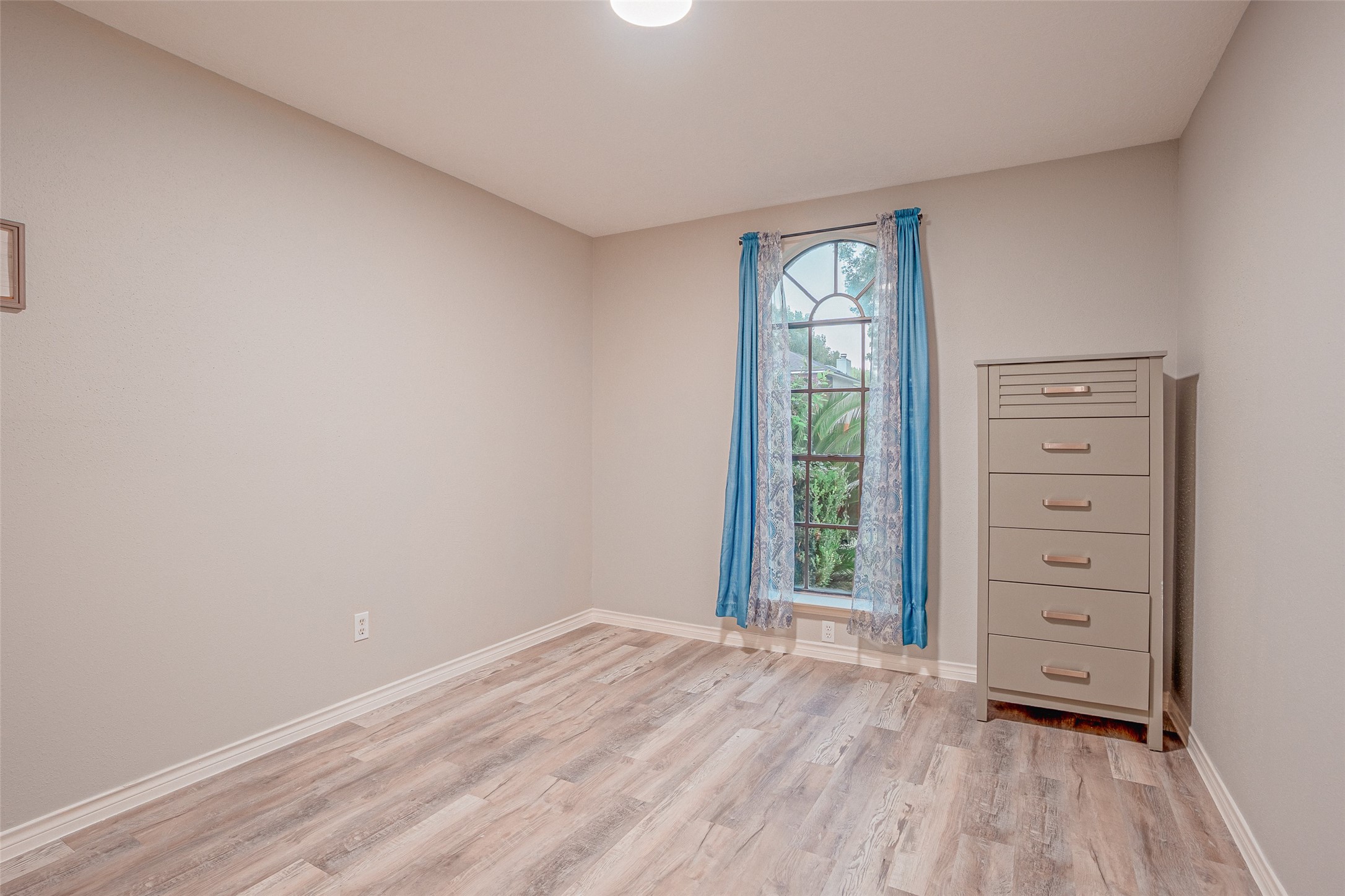13414 Blackbird Drive Property Photo 32