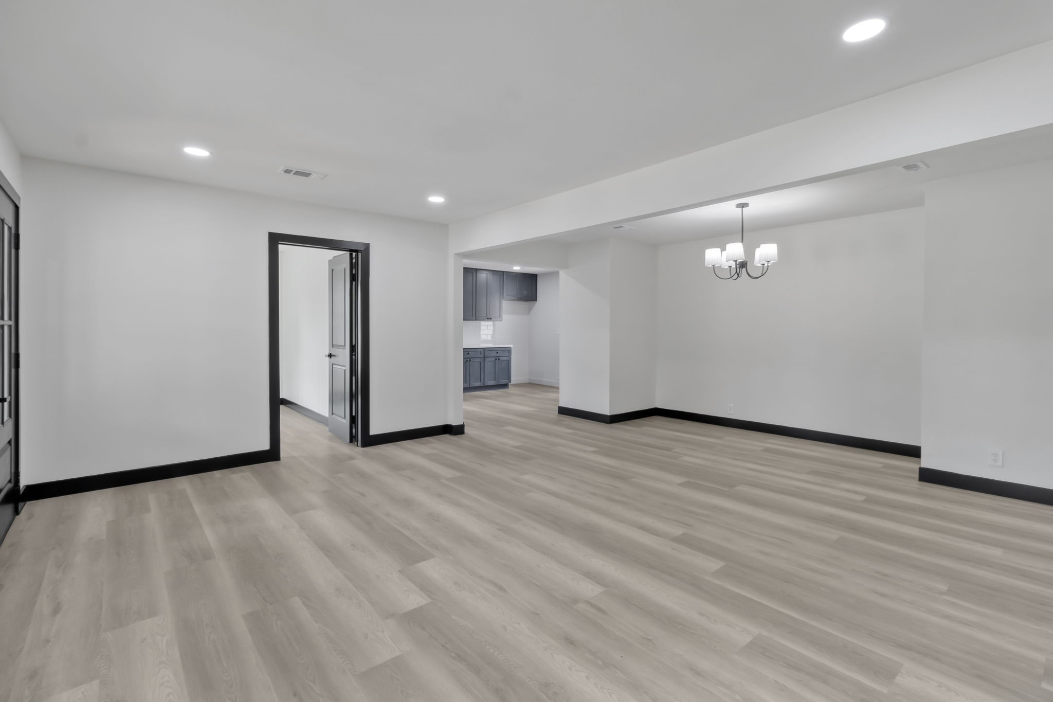 424 Cora Street Property Photo 6