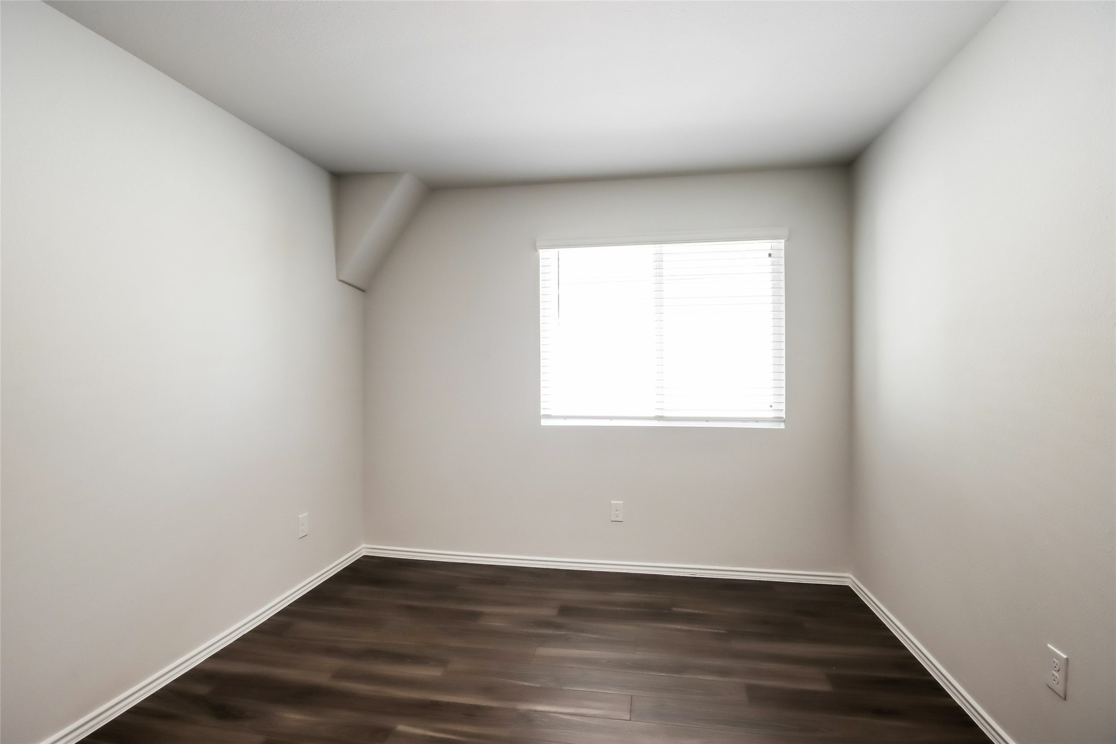 22451 Verdin Road Property Photo 7