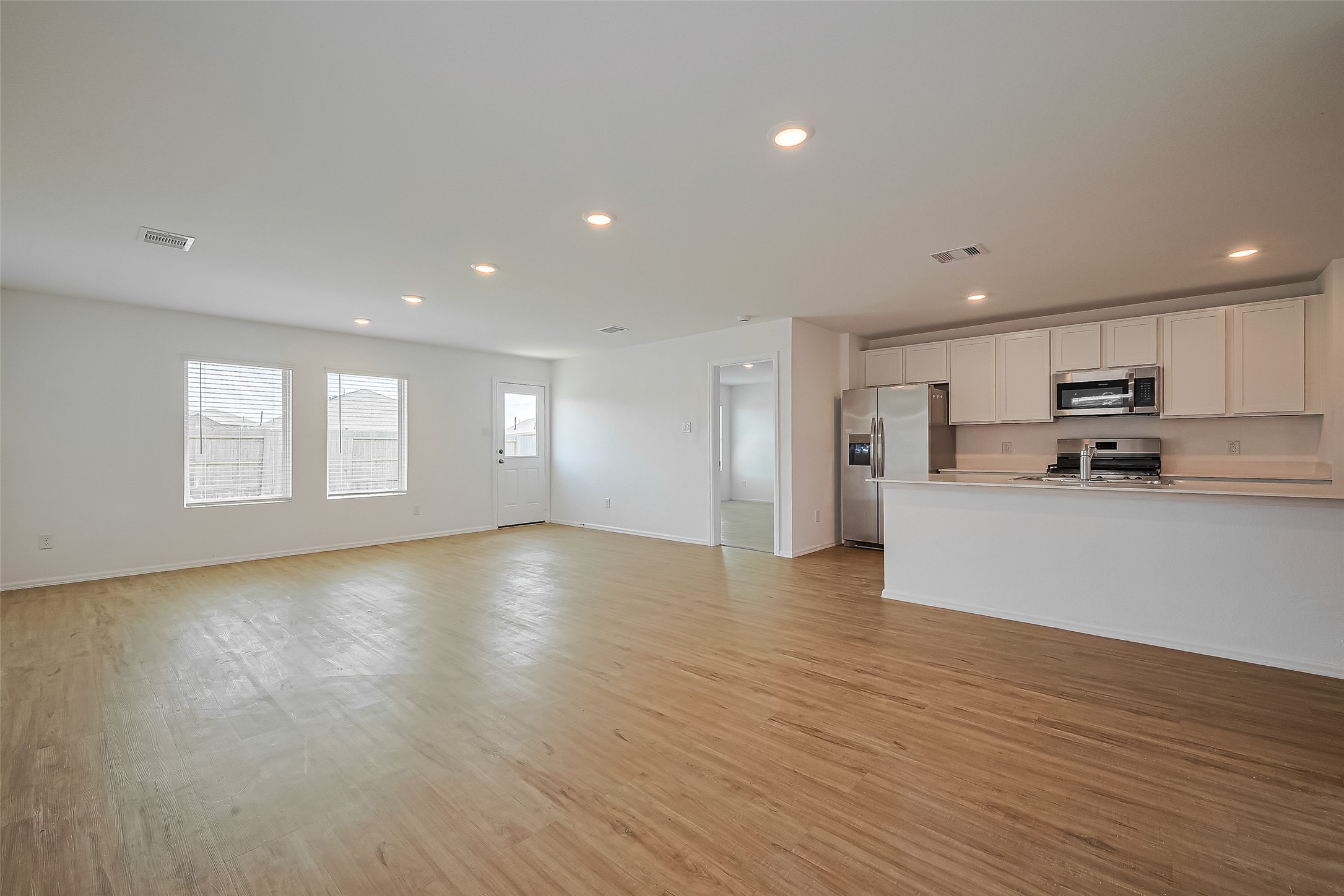 9603 Fulvetta Briar Court Property Photo 4
