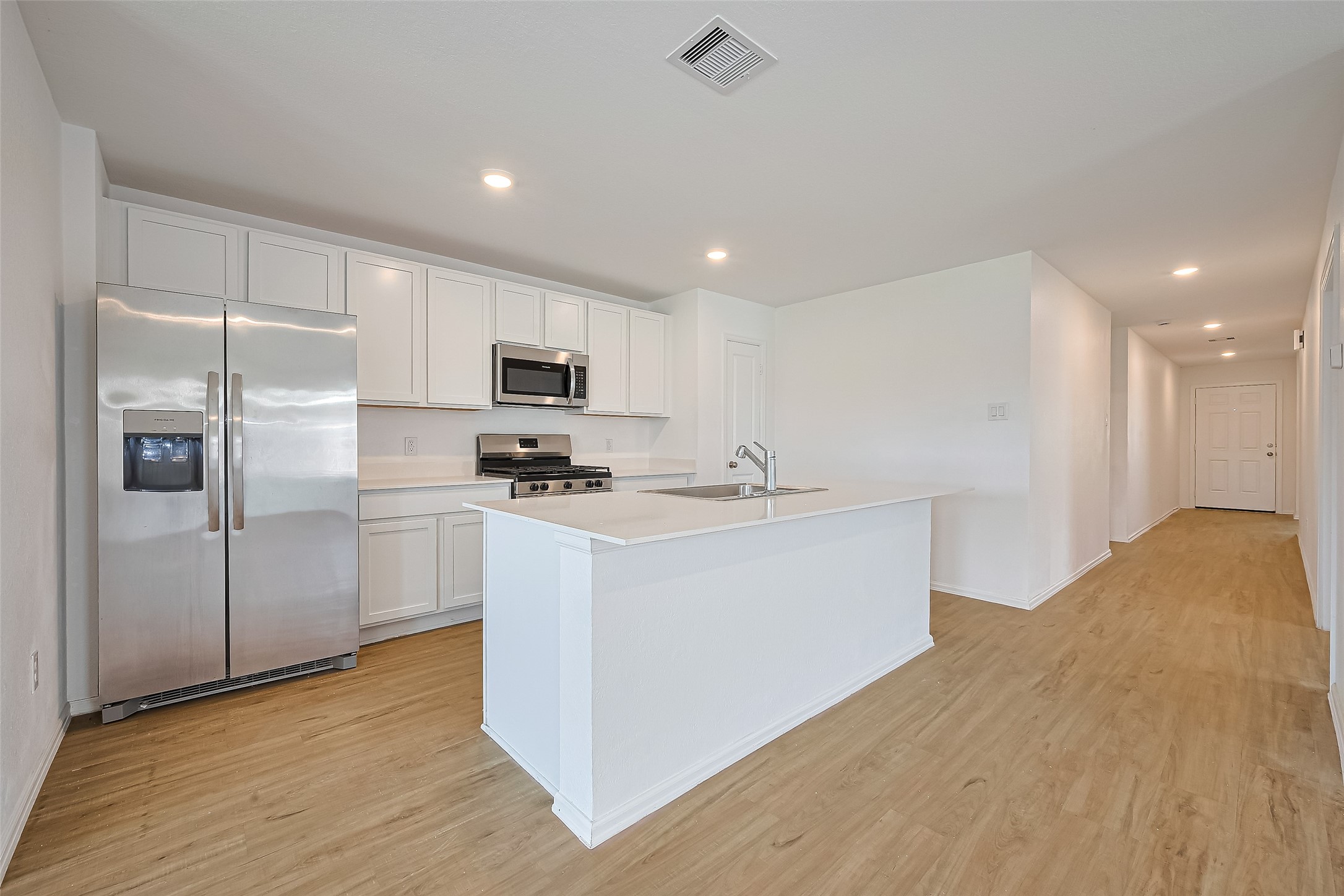 9603 Fulvetta Briar Court Property Photo 6