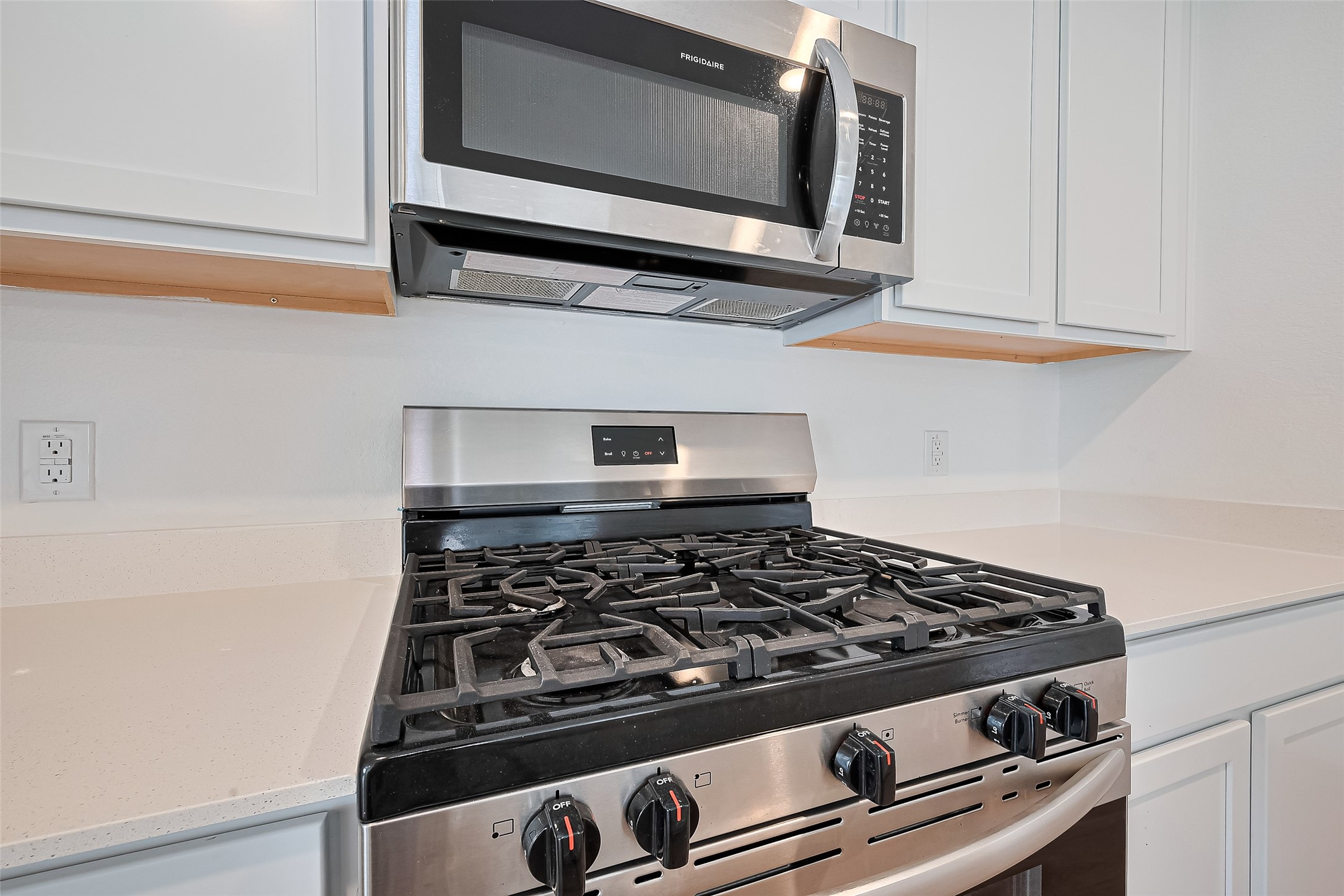 9603 Fulvetta Briar Court Property Photo 12