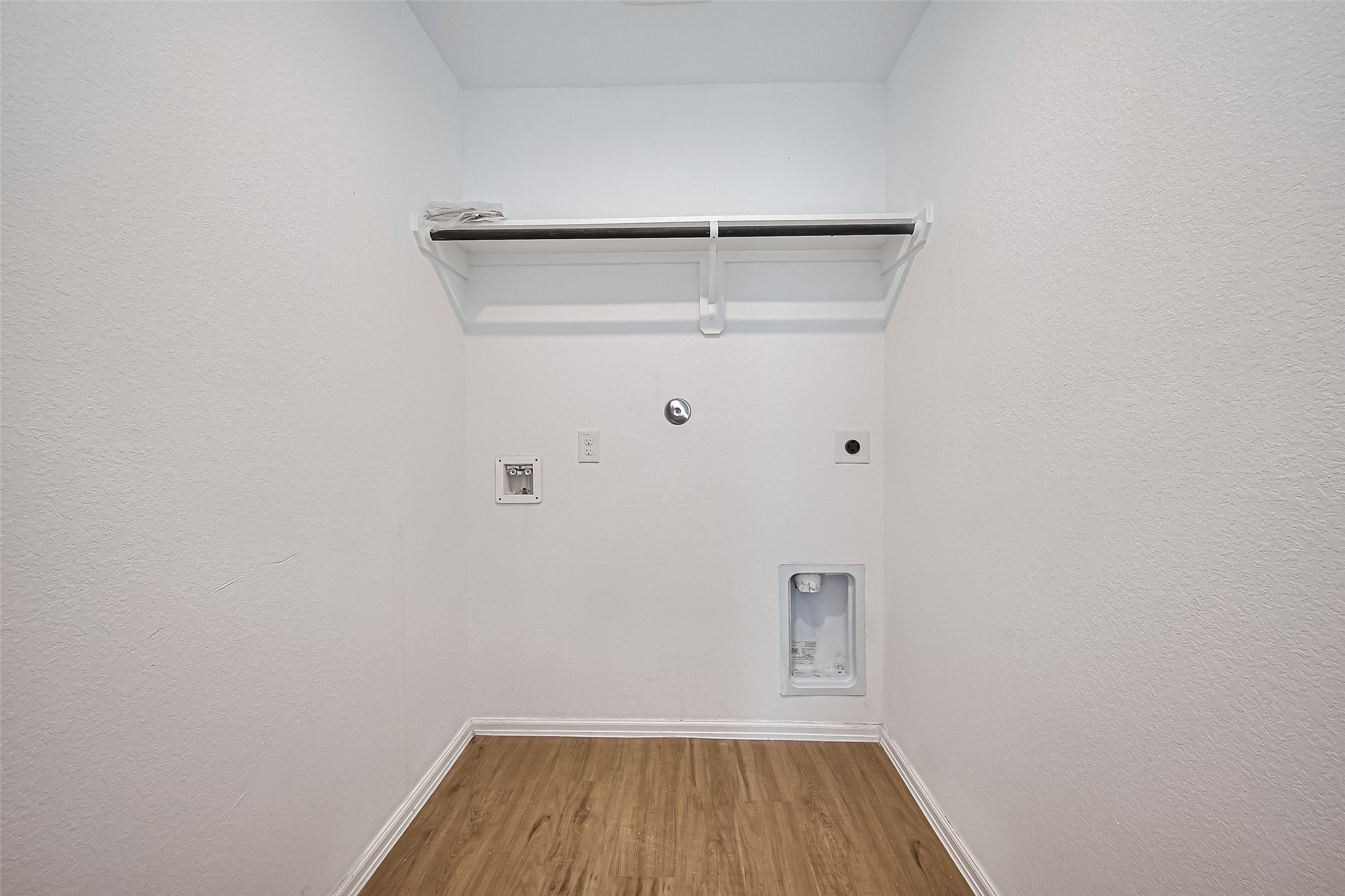 9603 Fulvetta Briar Court Property Photo 15
