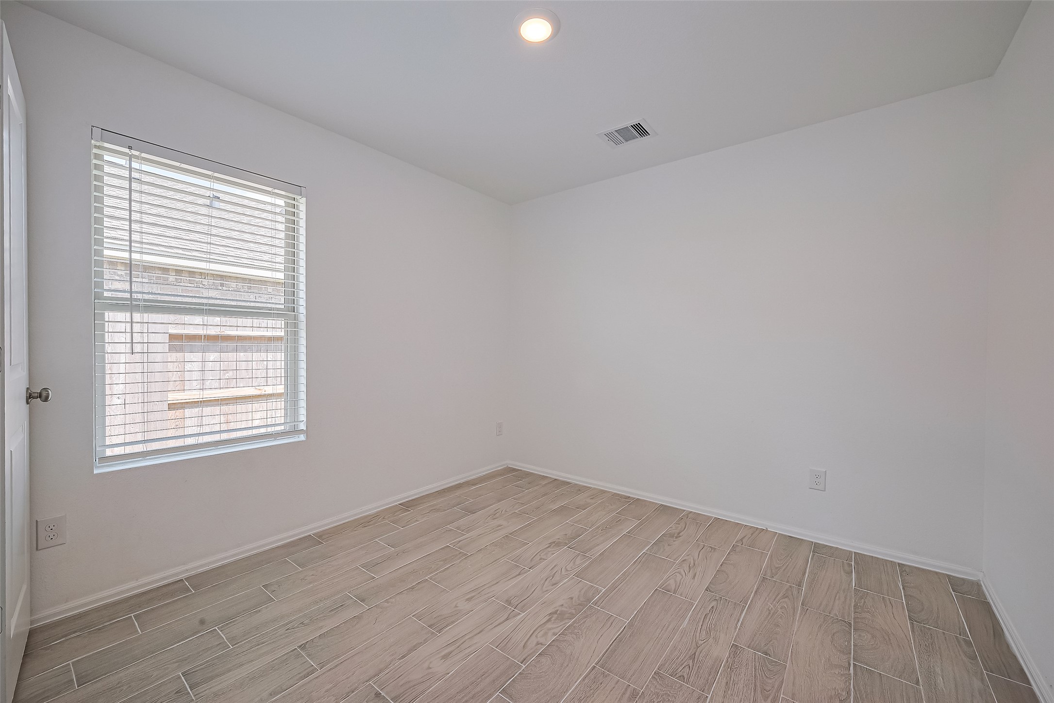 9603 Fulvetta Briar Court Property Photo 21