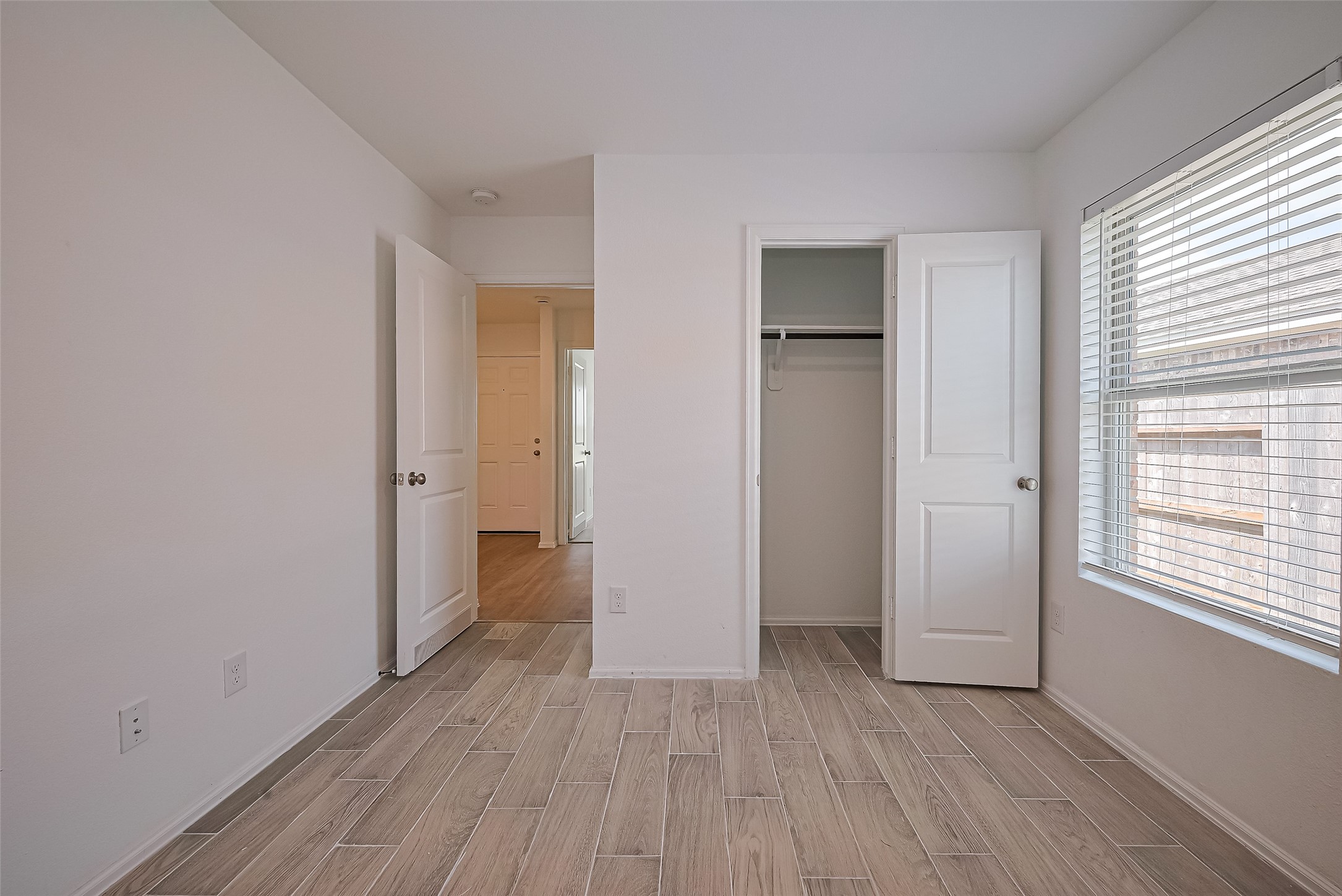9603 Fulvetta Briar Court Property Photo 22