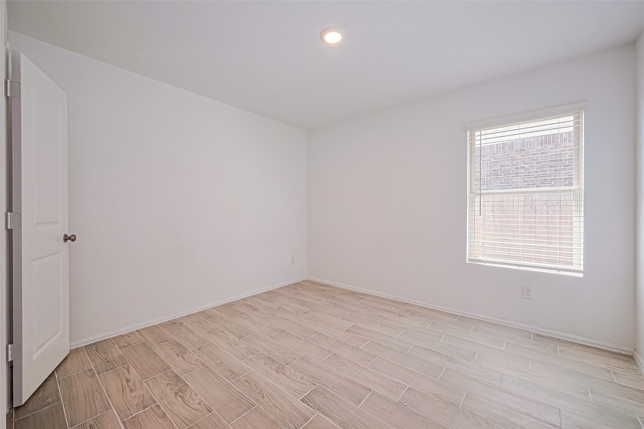 9603 Fulvetta Briar Court Property Photo 24