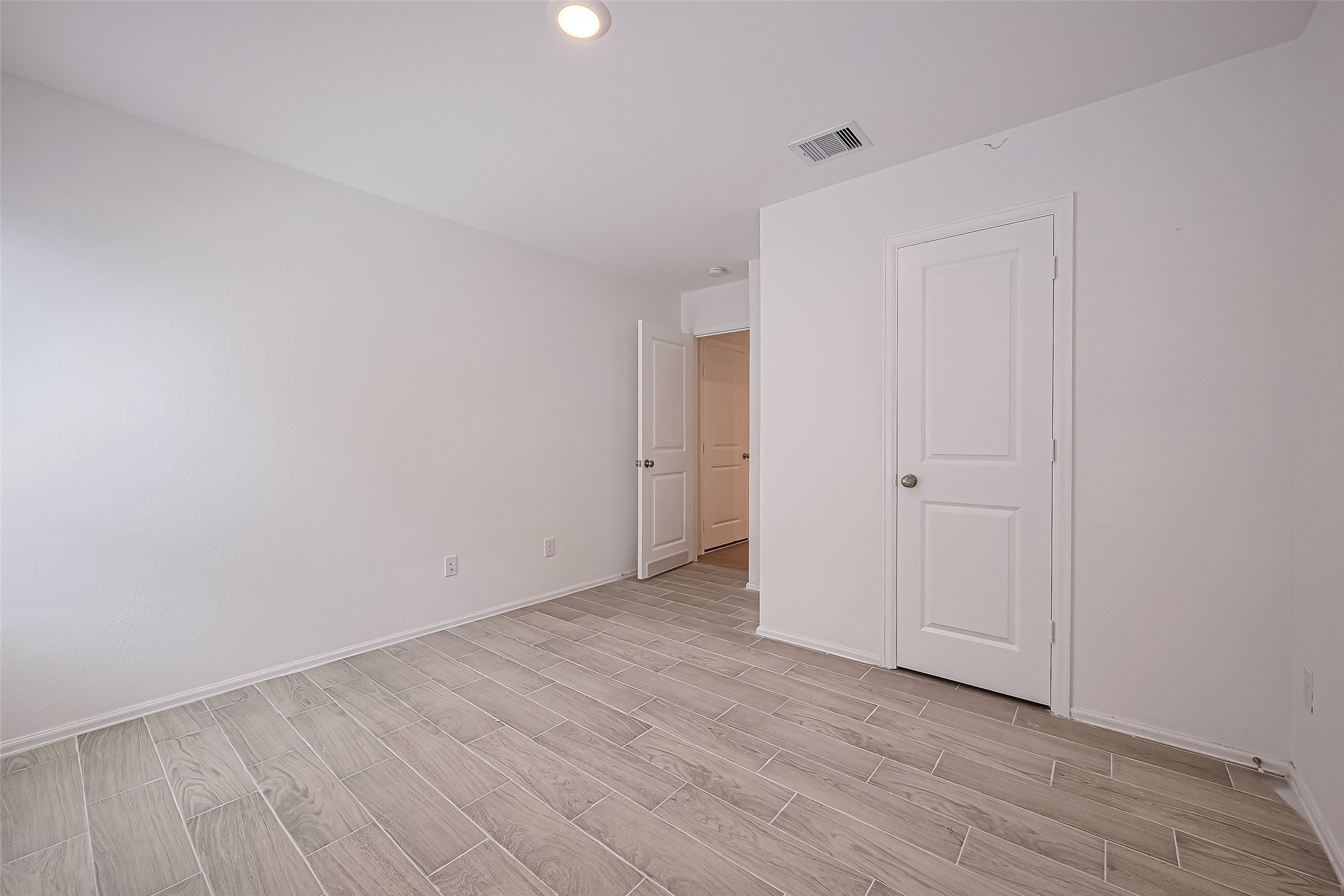 9603 Fulvetta Briar Court Property Photo 27