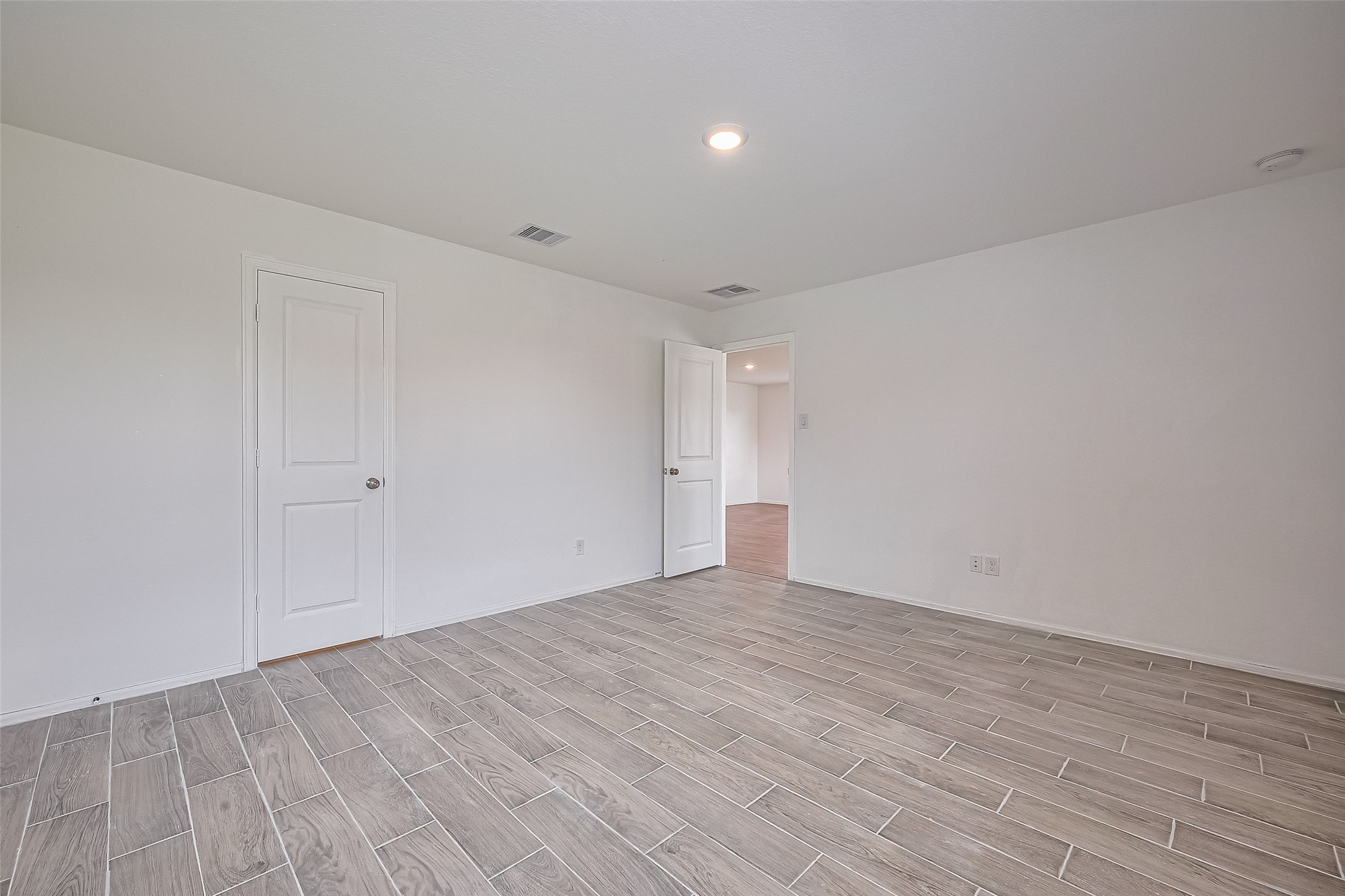 9603 Fulvetta Briar Court Property Photo 32