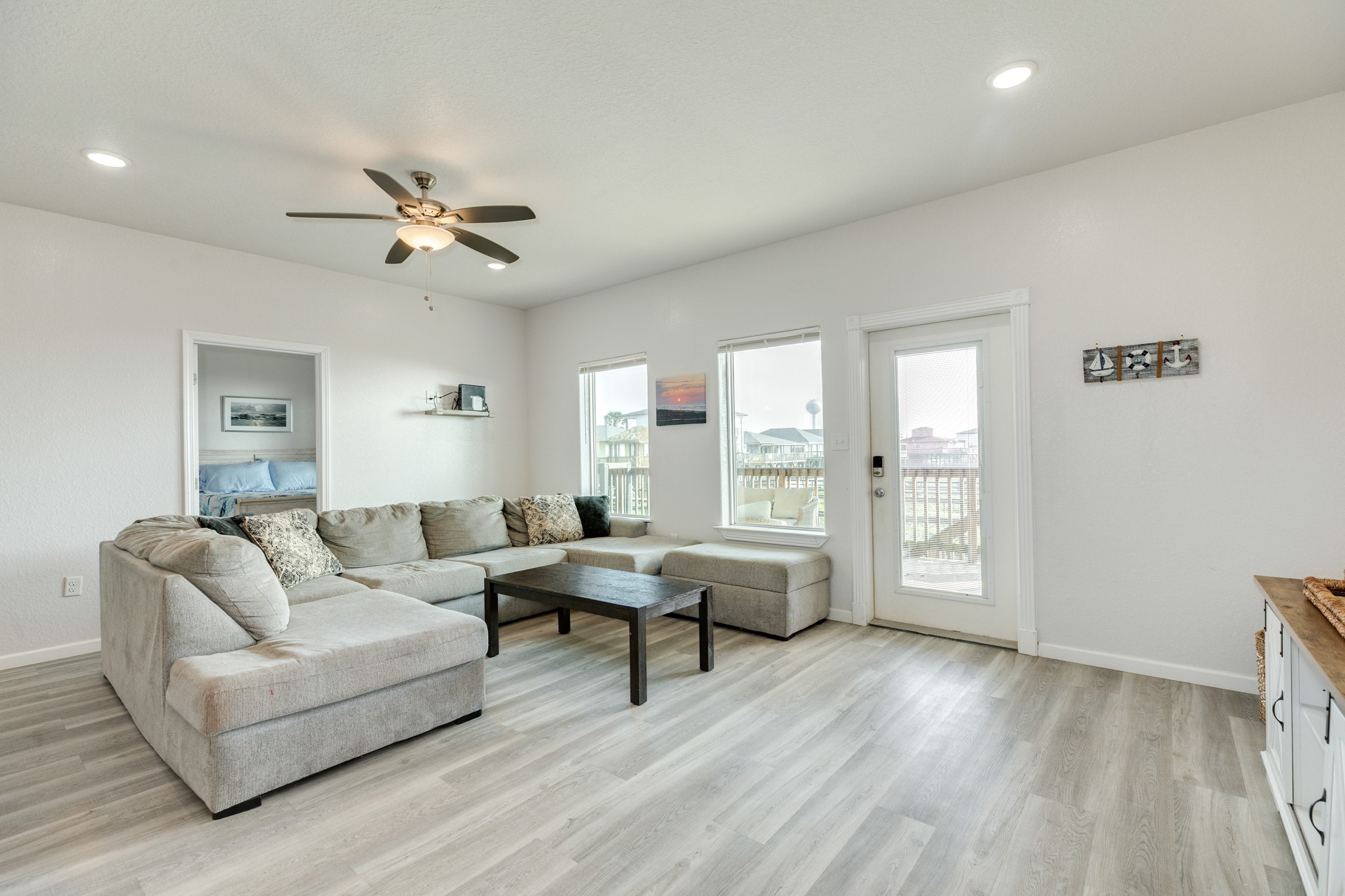 116 Howard Avenue G Property Photo 6