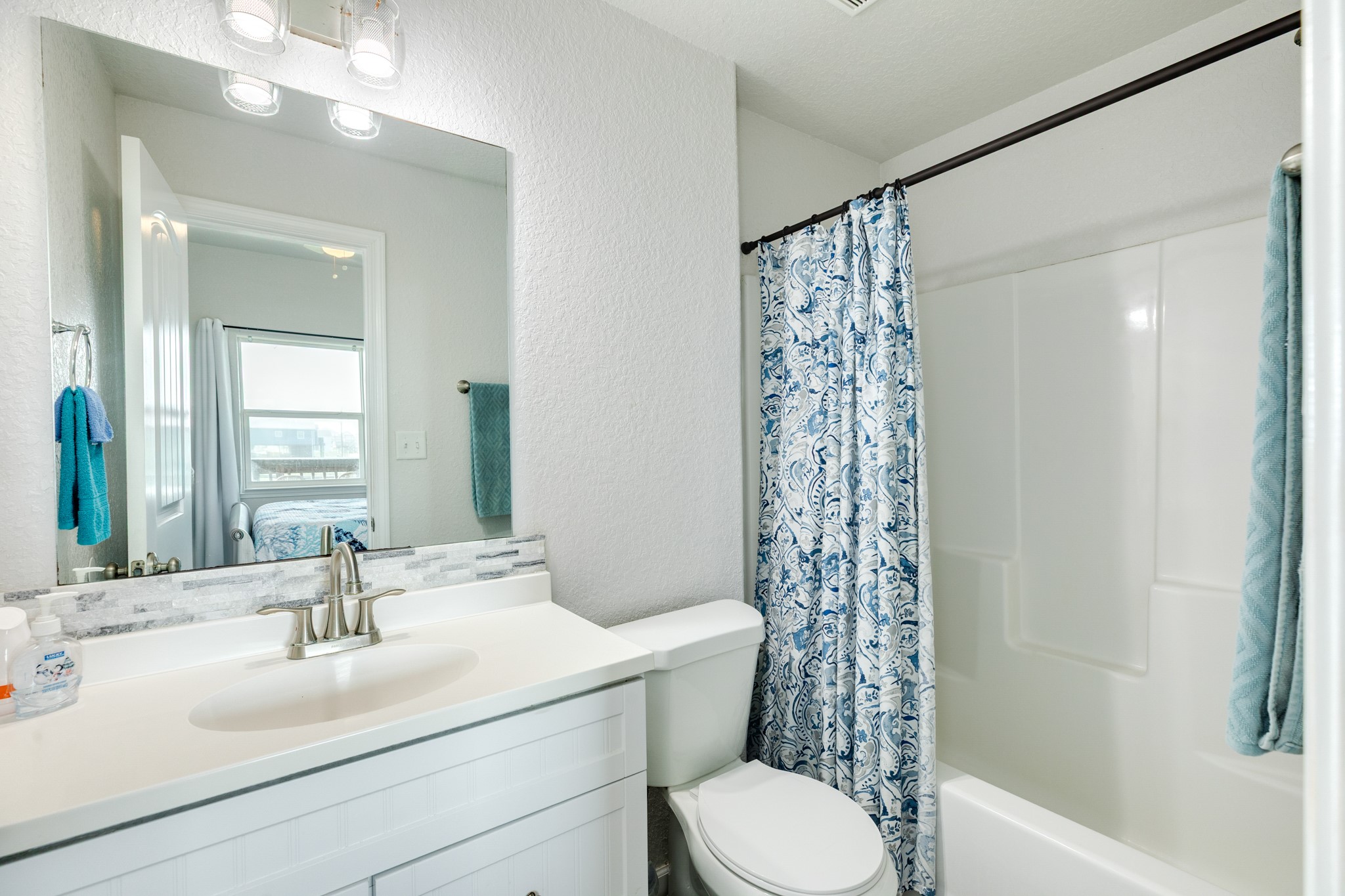 116 Howard Avenue G Property Photo 16