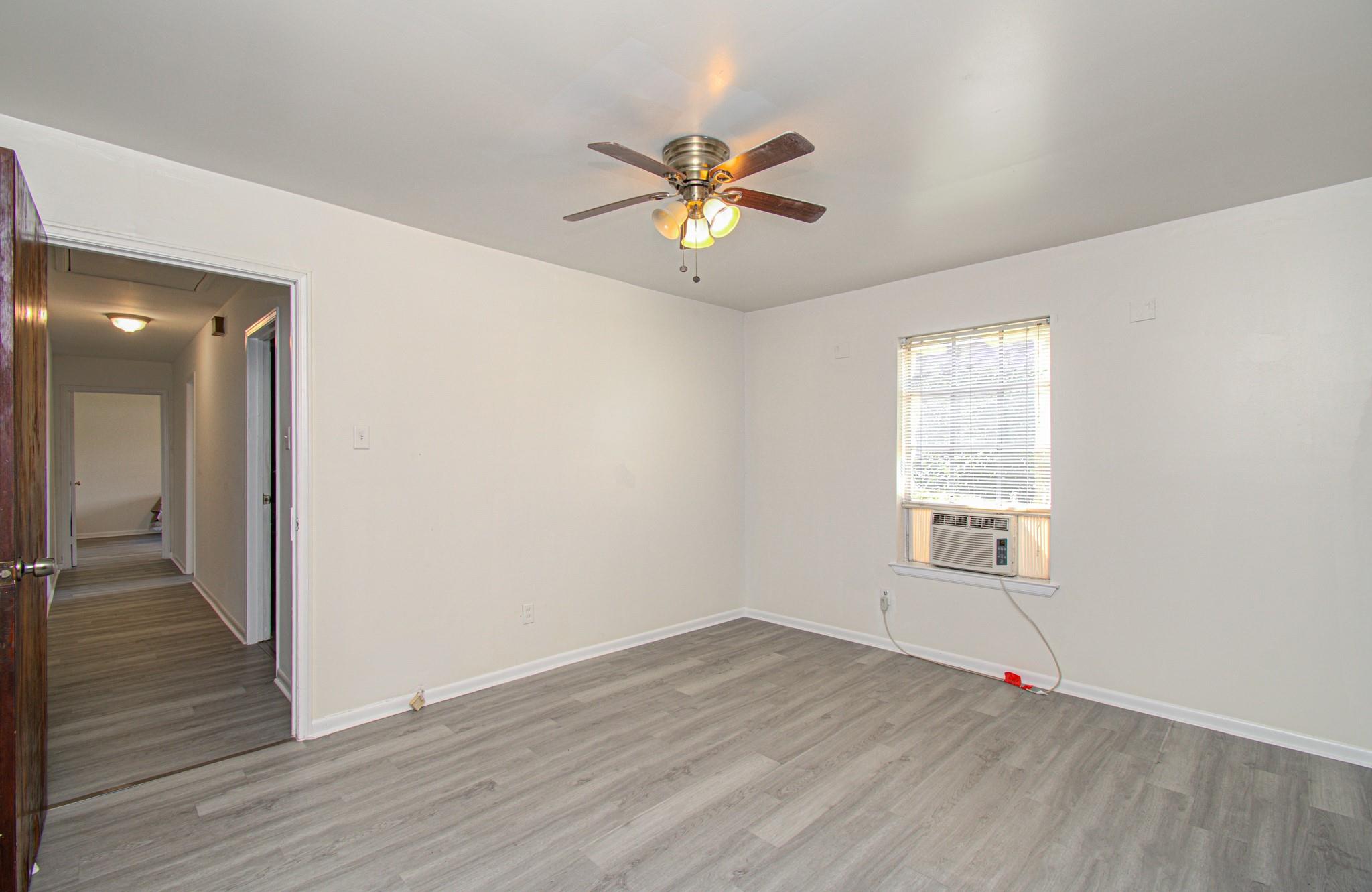 809 Collins Street Property Photo 14
