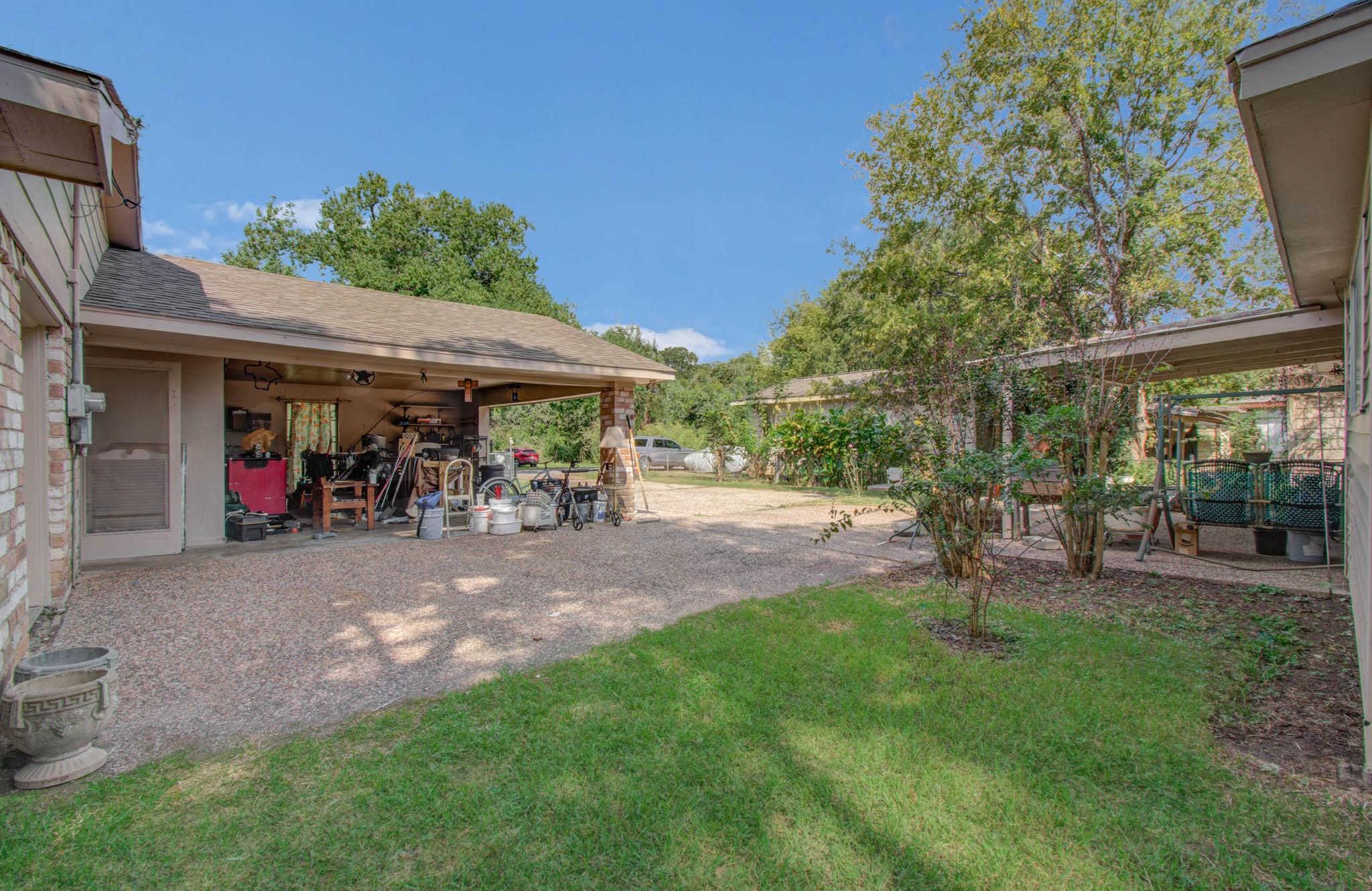 809 Collins Street Property Photo 24