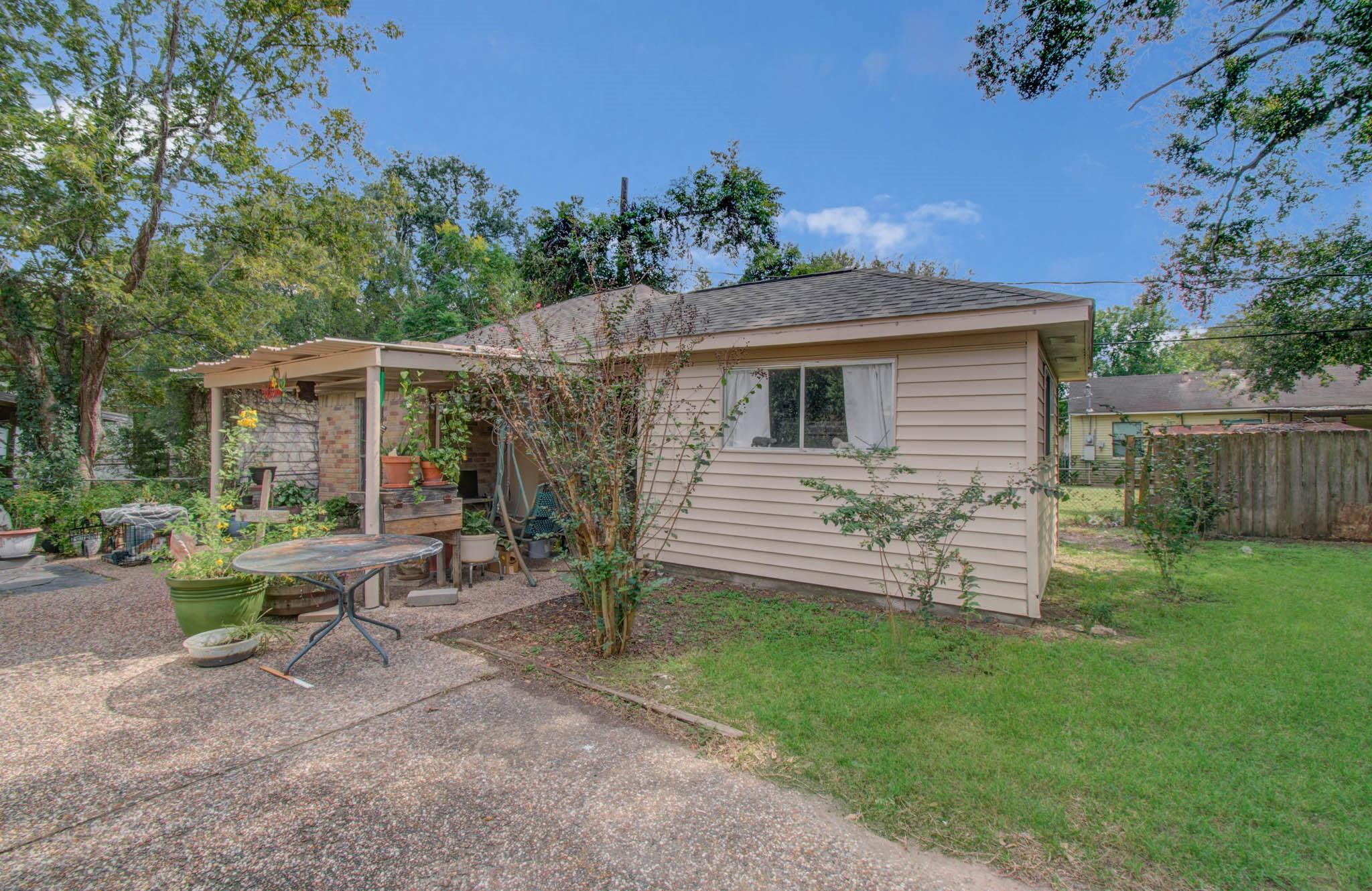 809 Collins Street Property Photo 34