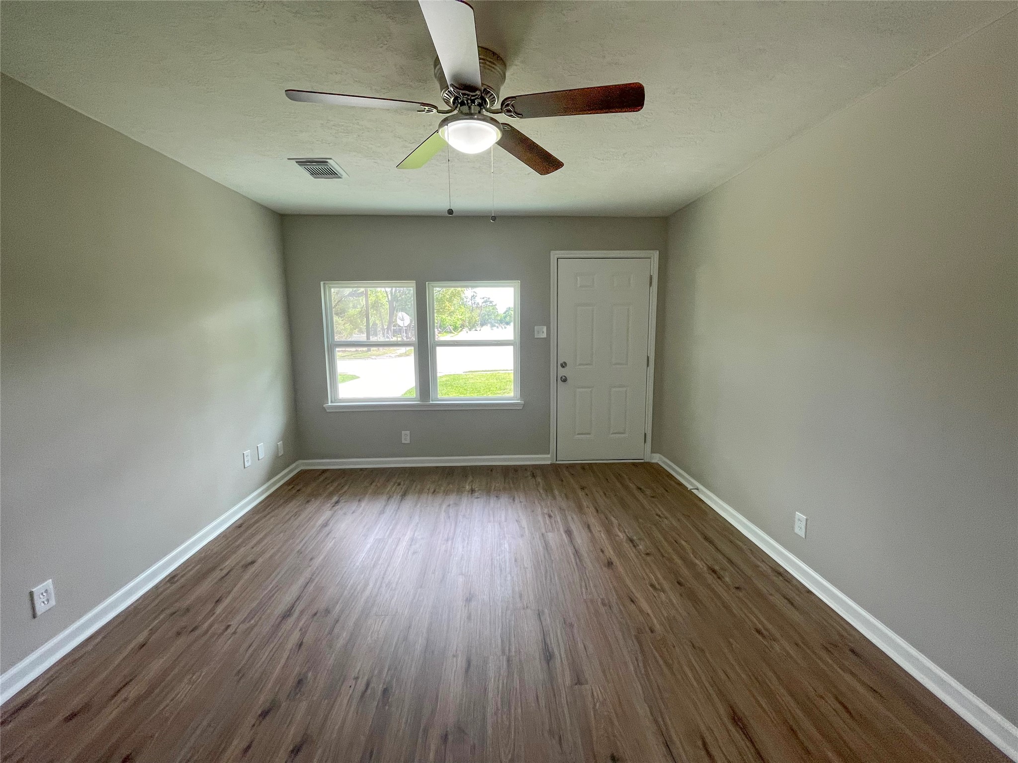 7634 Belbay Street Property Photo 3