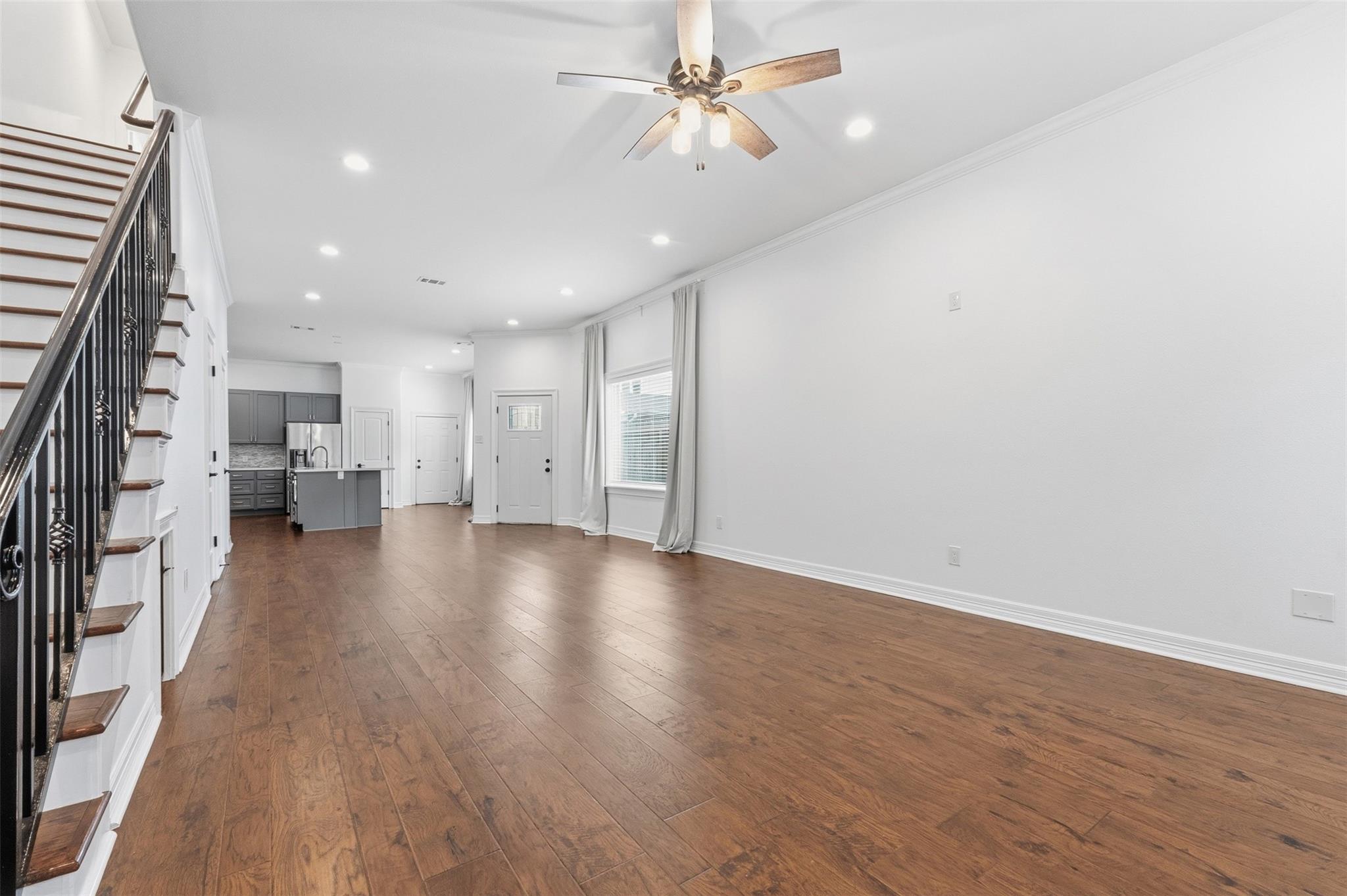 522 E 39th Street Property Photo 3
