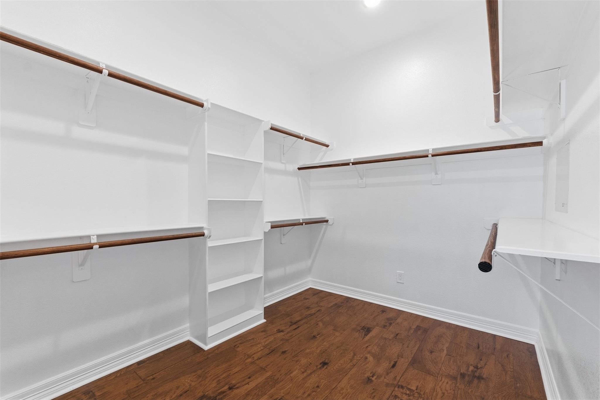 522 E 39th Street Property Photo 30