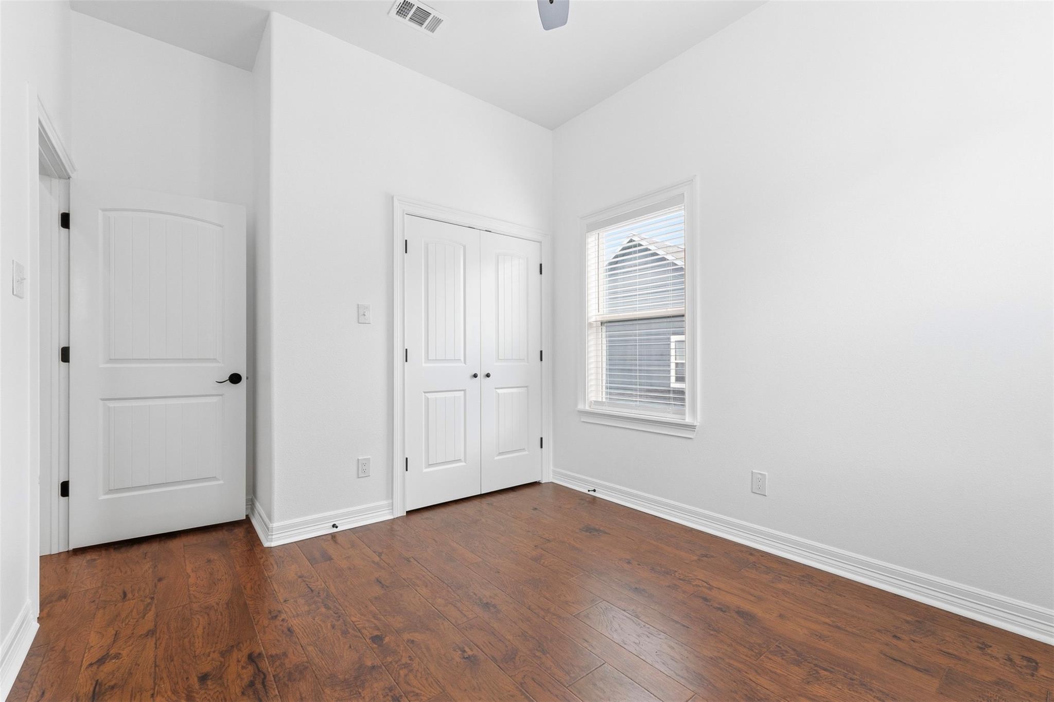 522 E 39th Street Property Photo 38
