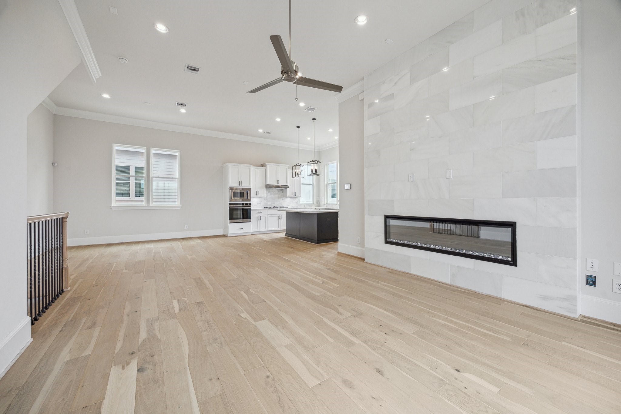 3303 Green Daisy Lane Property Photo 5