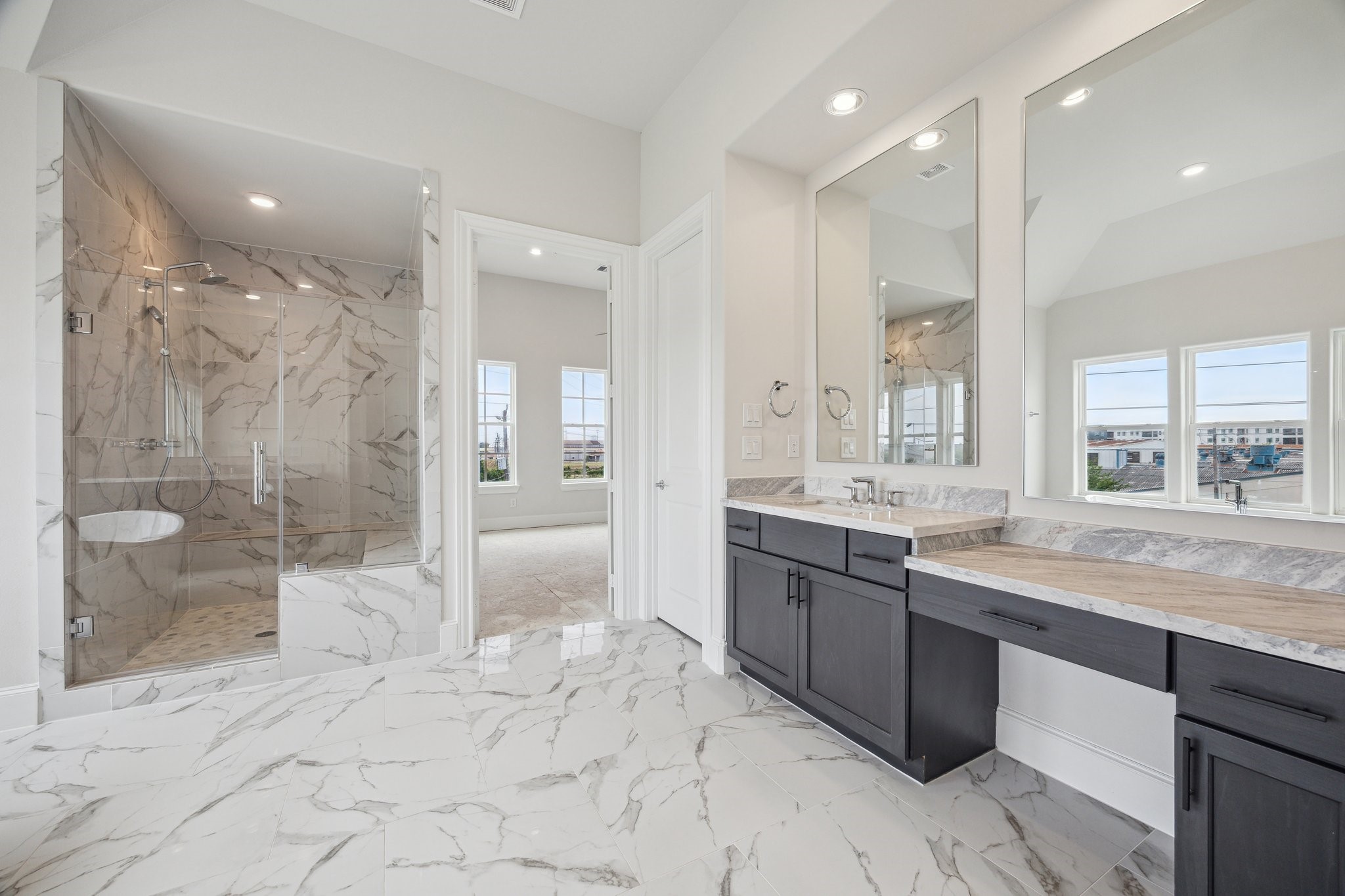 3303 Green Daisy Lane Property Photo 7