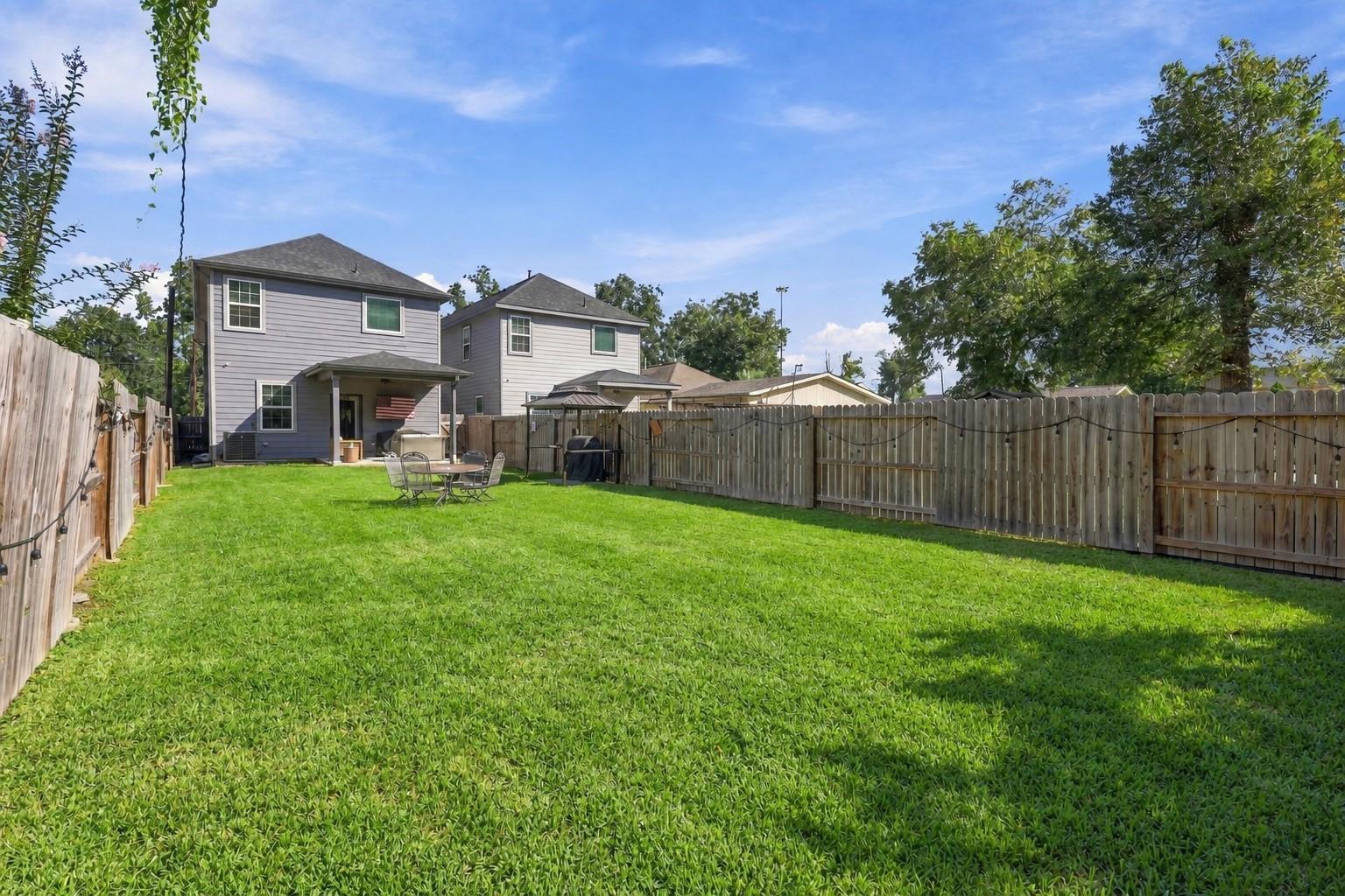 1116 Bennington Street, Houston Tx 77022 Property Photo 30