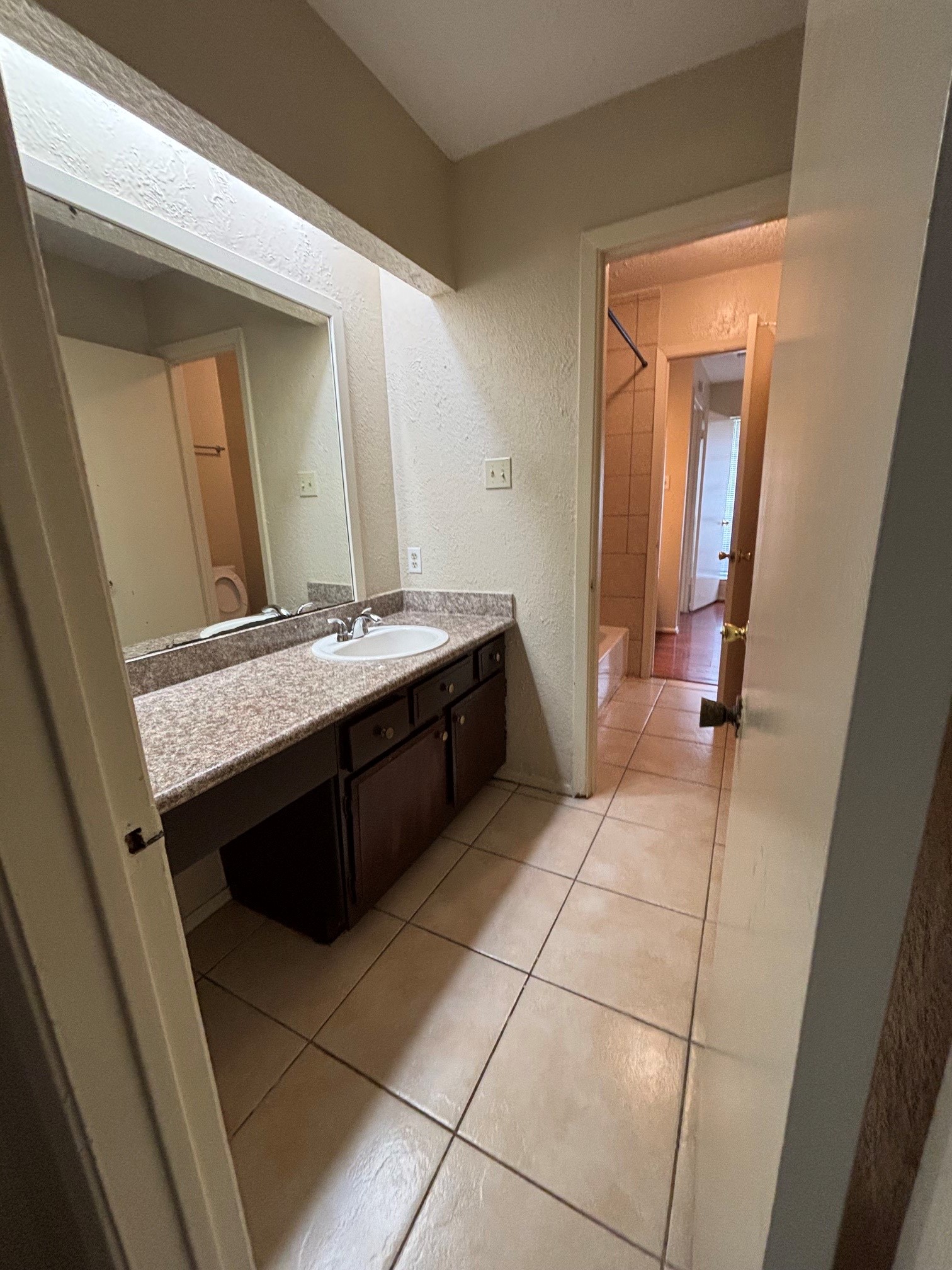 811 Whispering Pine Drive Property Photo 9