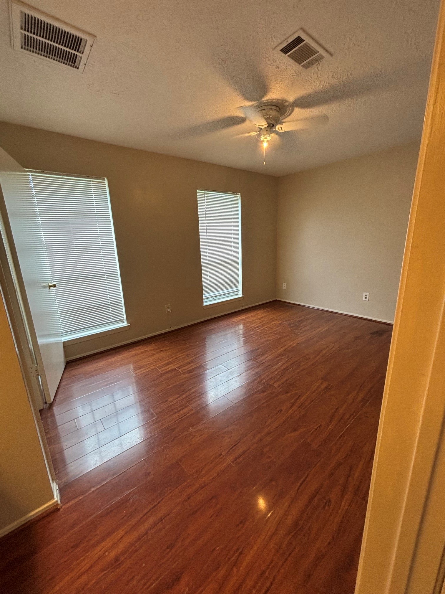 811 Whispering Pine Drive Property Photo 11