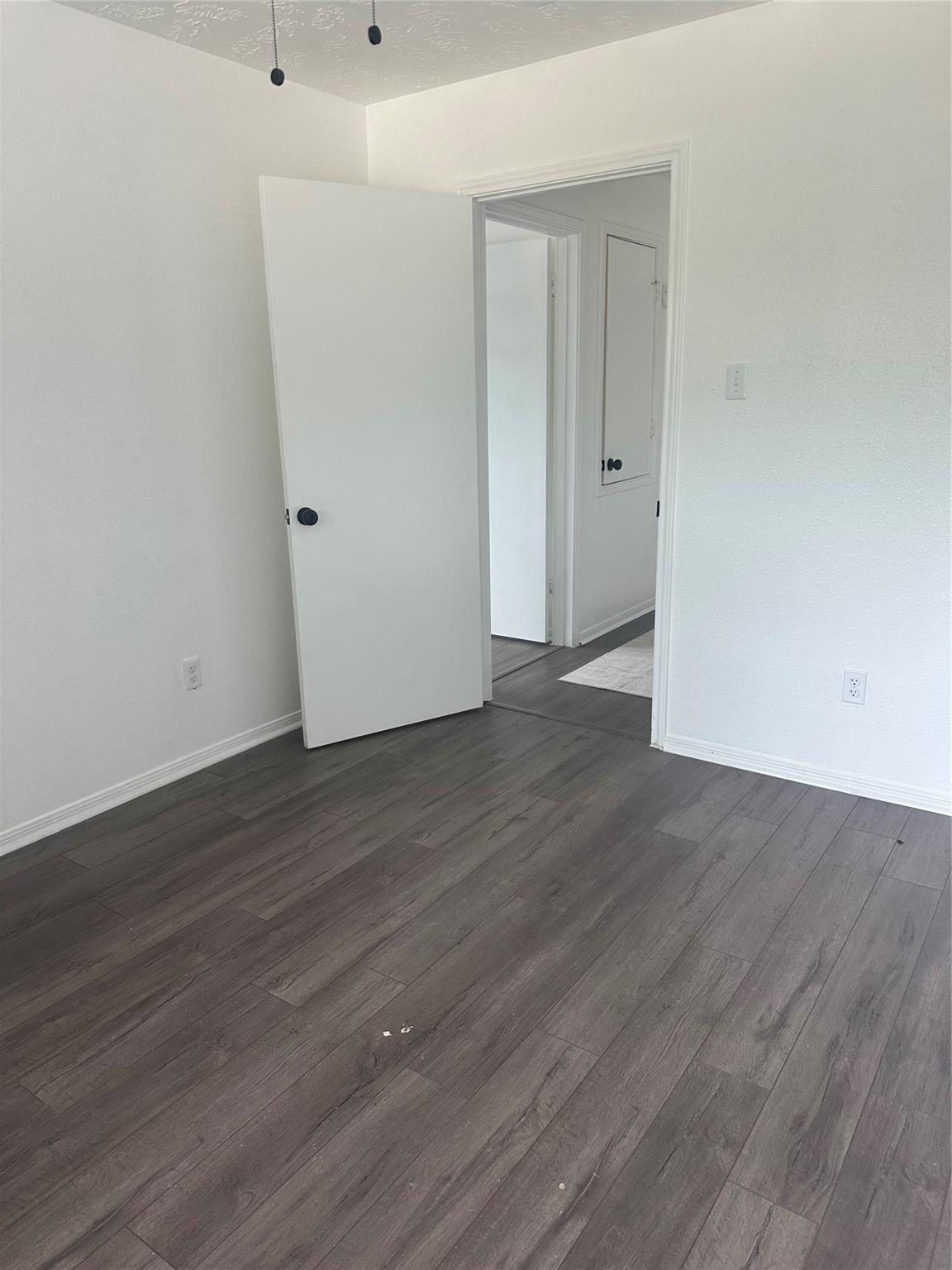 7850 Hillbarn Drive Property Photo 10