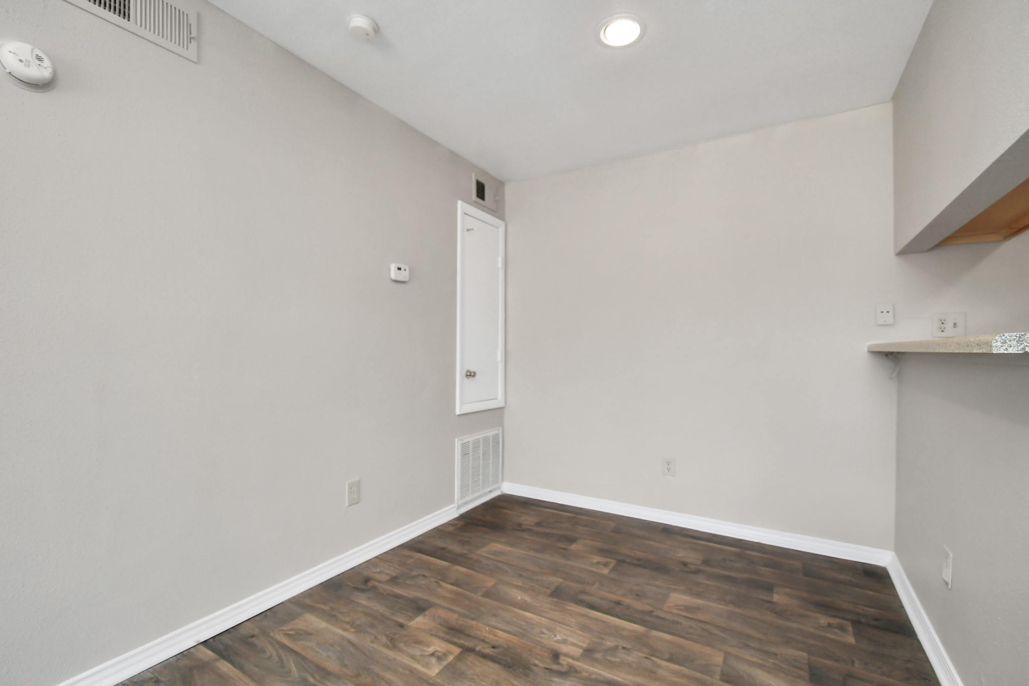7700 W Airport Boulevard 0910 Property Photo 10