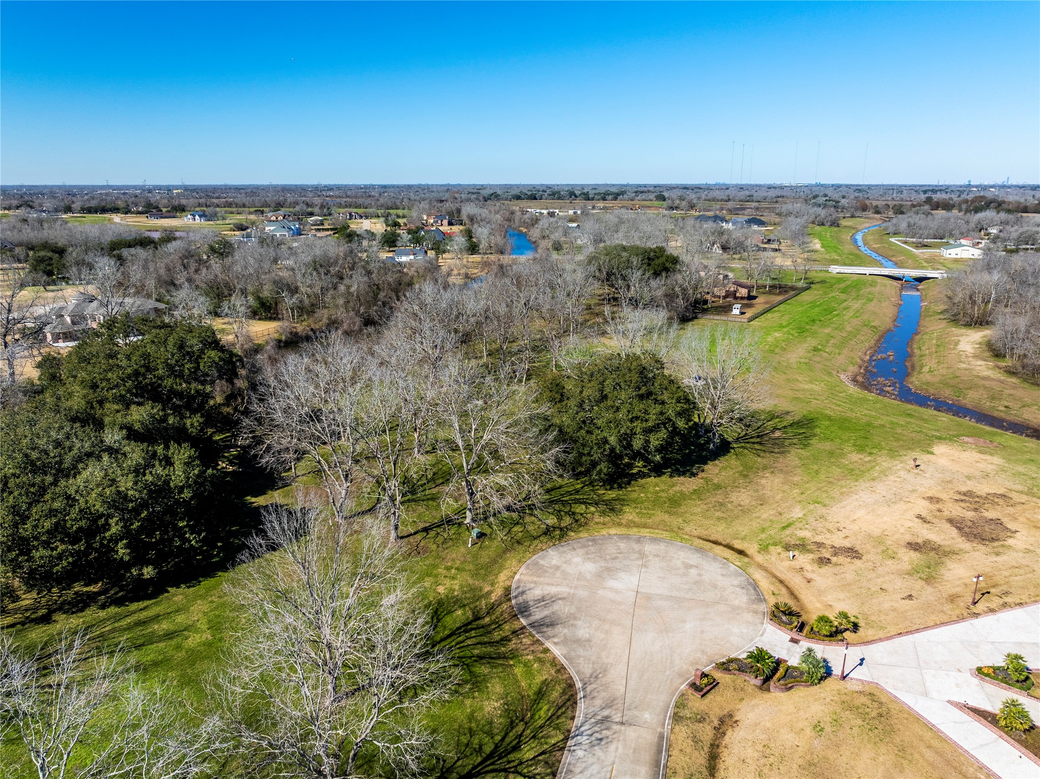 606 Oyster Shell Court Property Photo 2