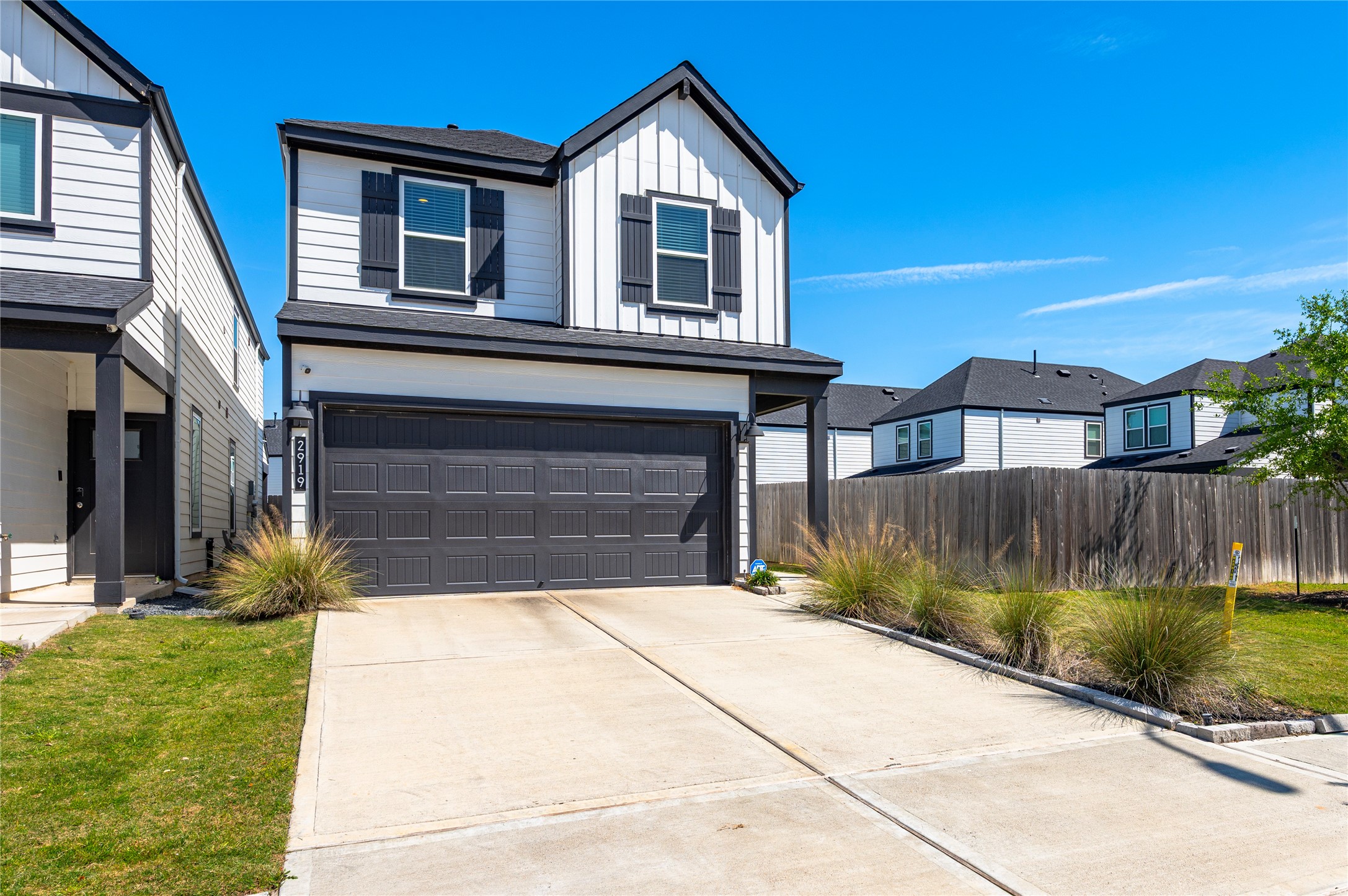 2919 Crown Gate Drive Property Photo