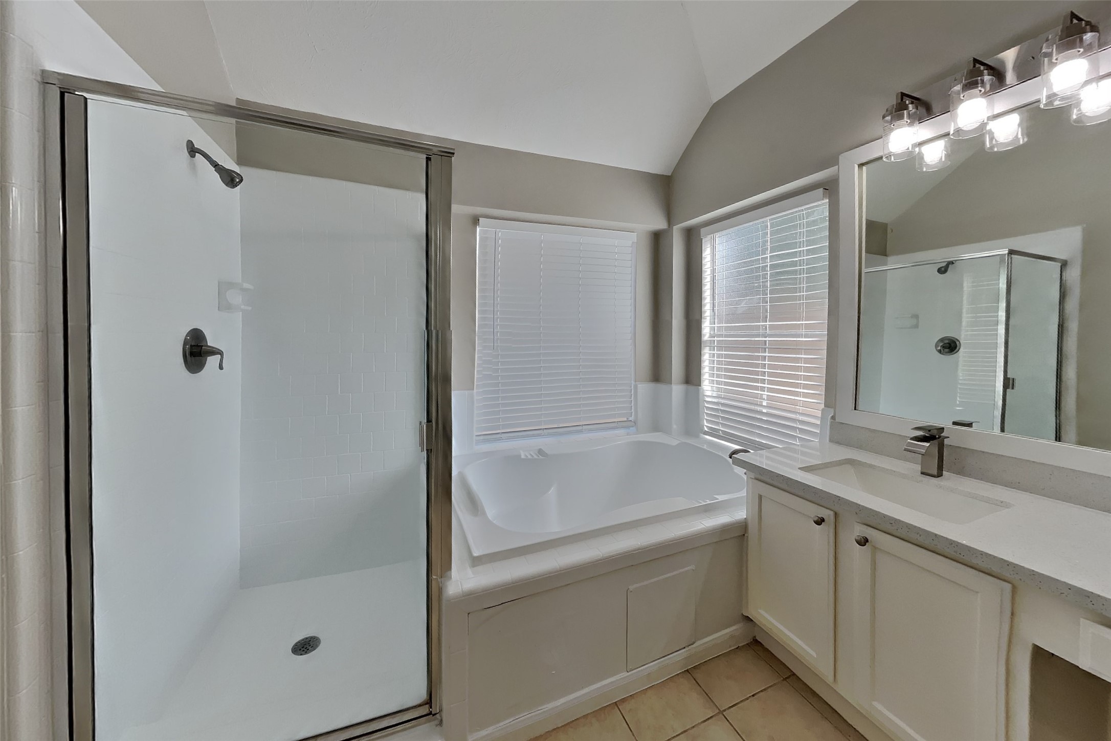 7219 Bethany Bay Drive Property Photo 10