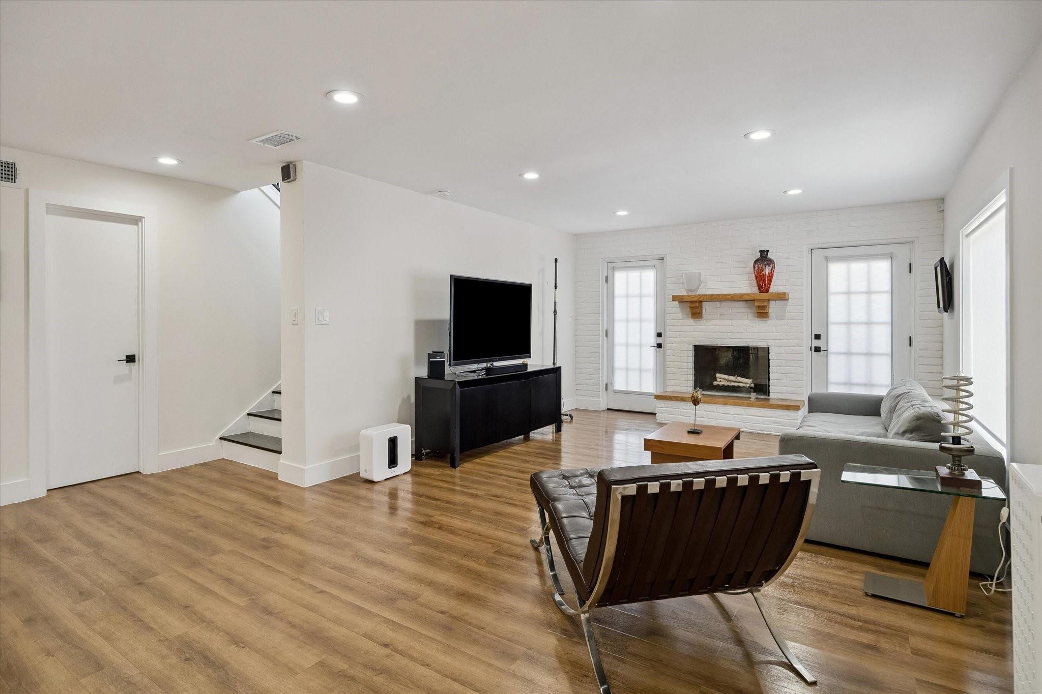 6314 Riverview Way Property Photo 6