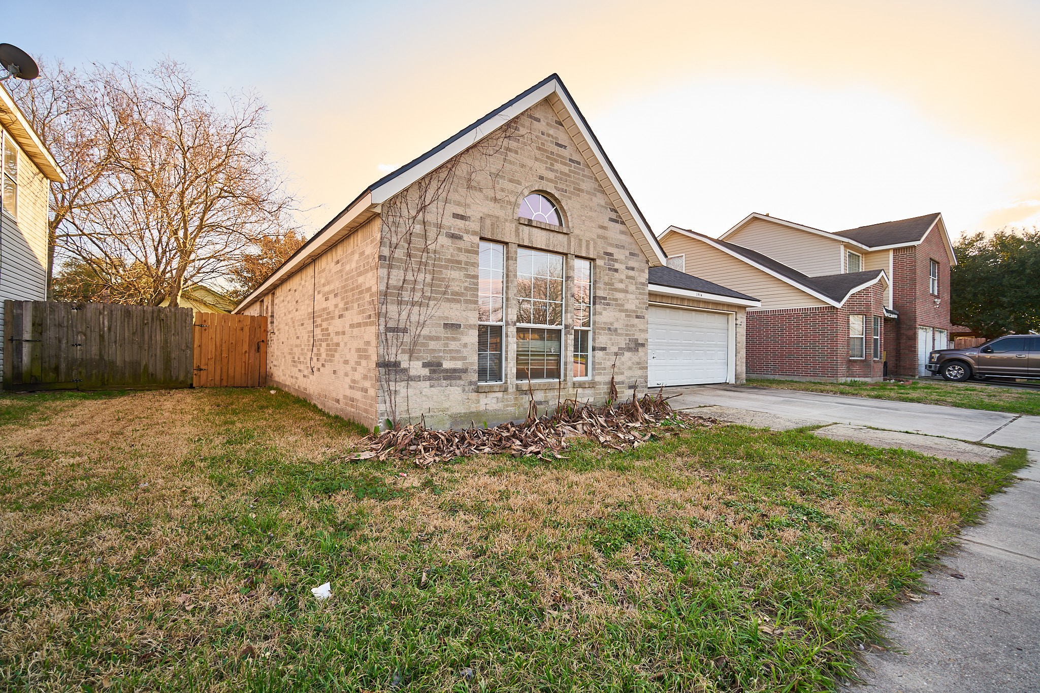 1914 Marvell Drive Property Photo 1