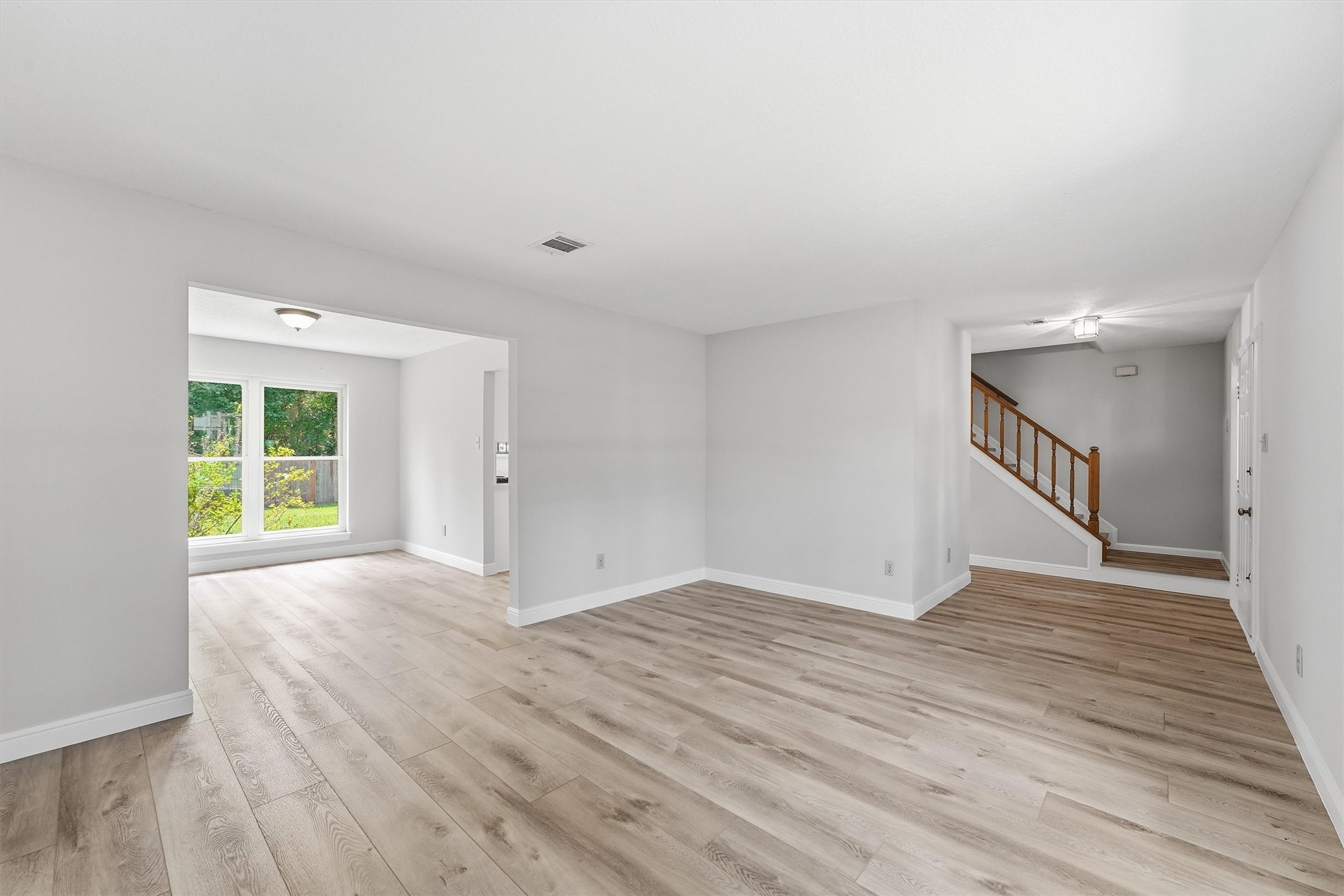 5502 Maple Square Drive Property Photo 12