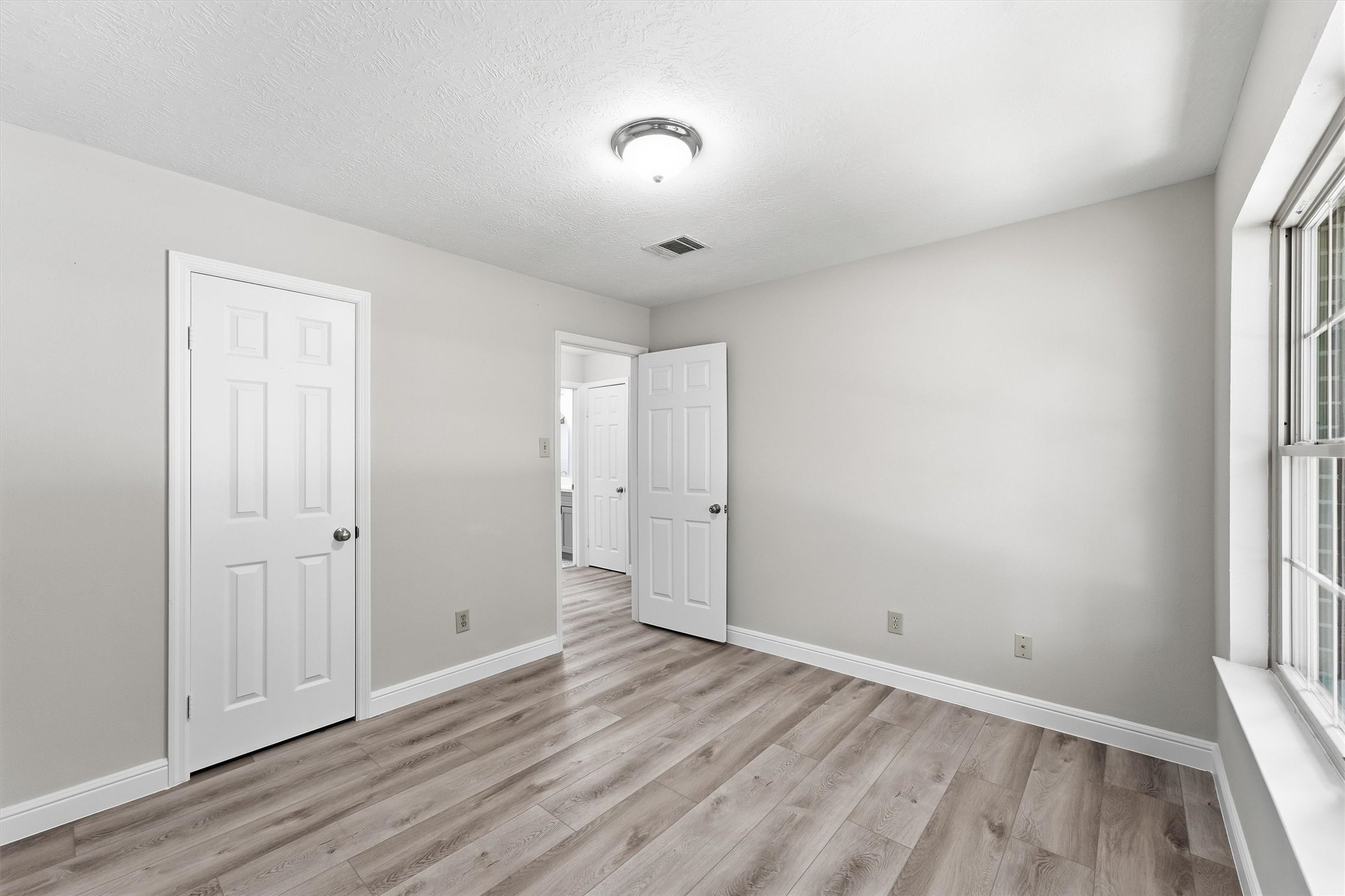5502 Maple Square Drive Property Photo 33