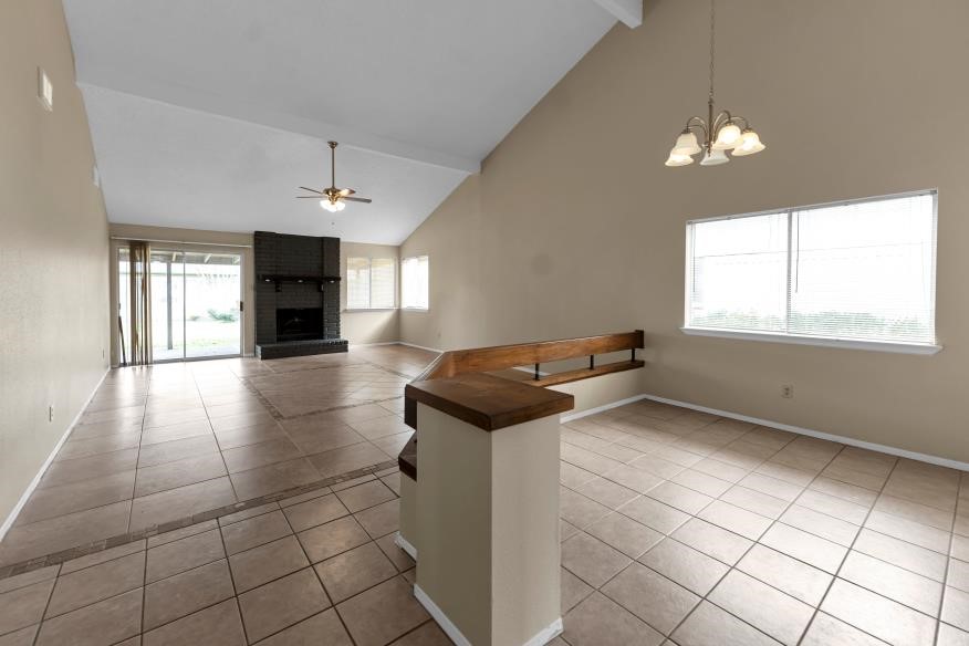 16414 N Cross Drive Property Photo 6