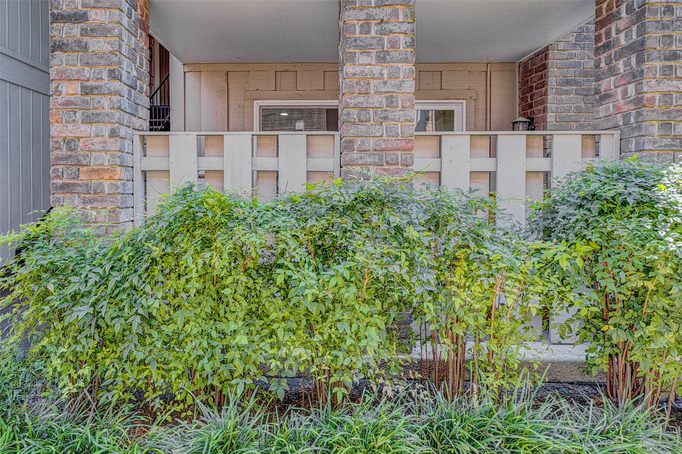 7555 Katy Freeway 55 Property Photo 2