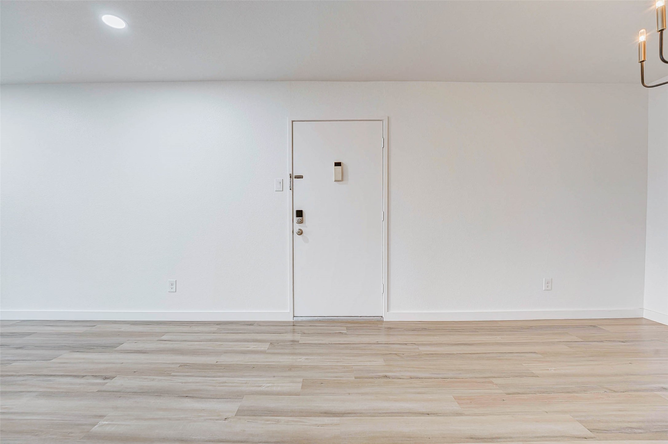 7555 Katy Freeway 55 Property Photo 7