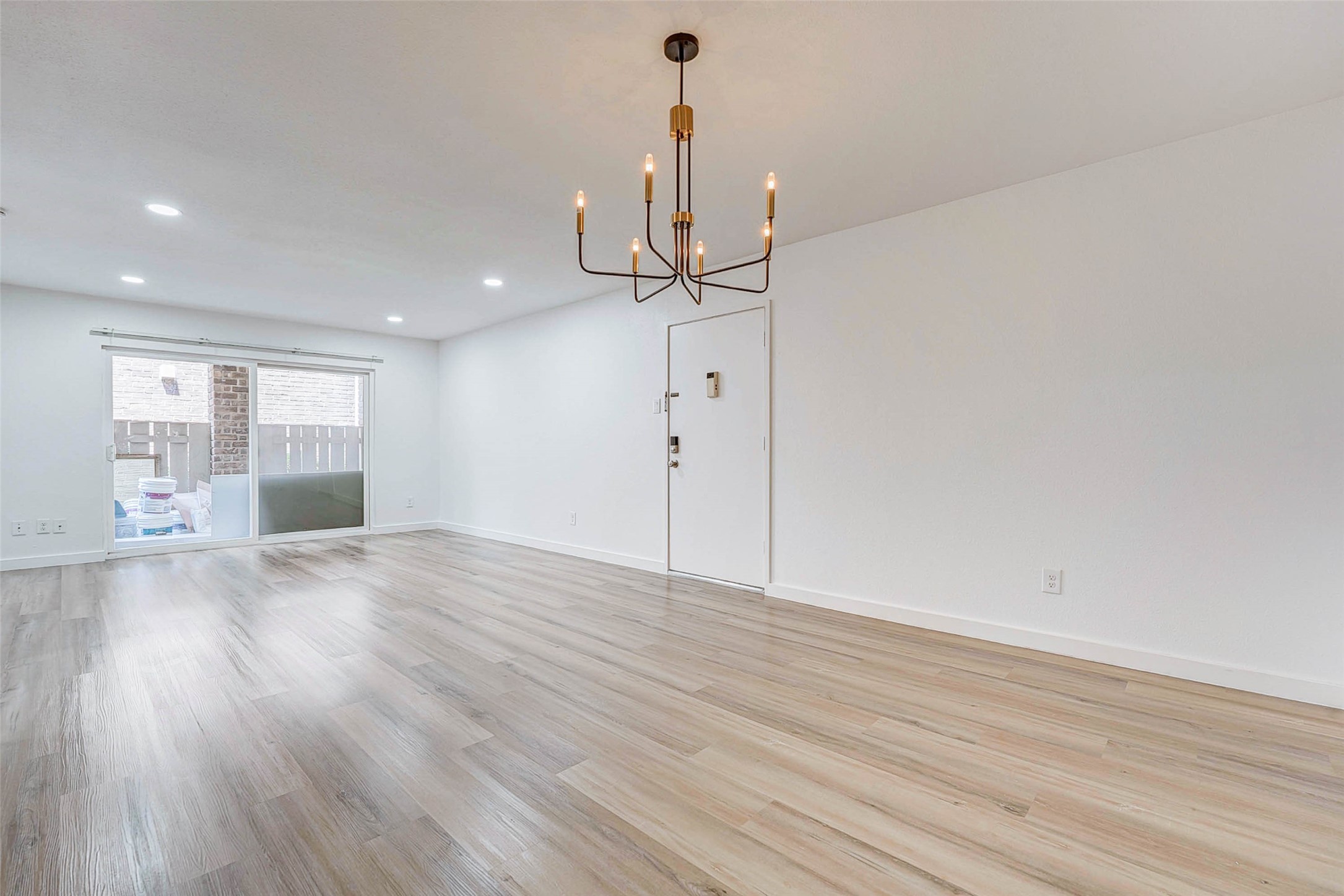 7555 Katy Freeway 55 Property Photo 11