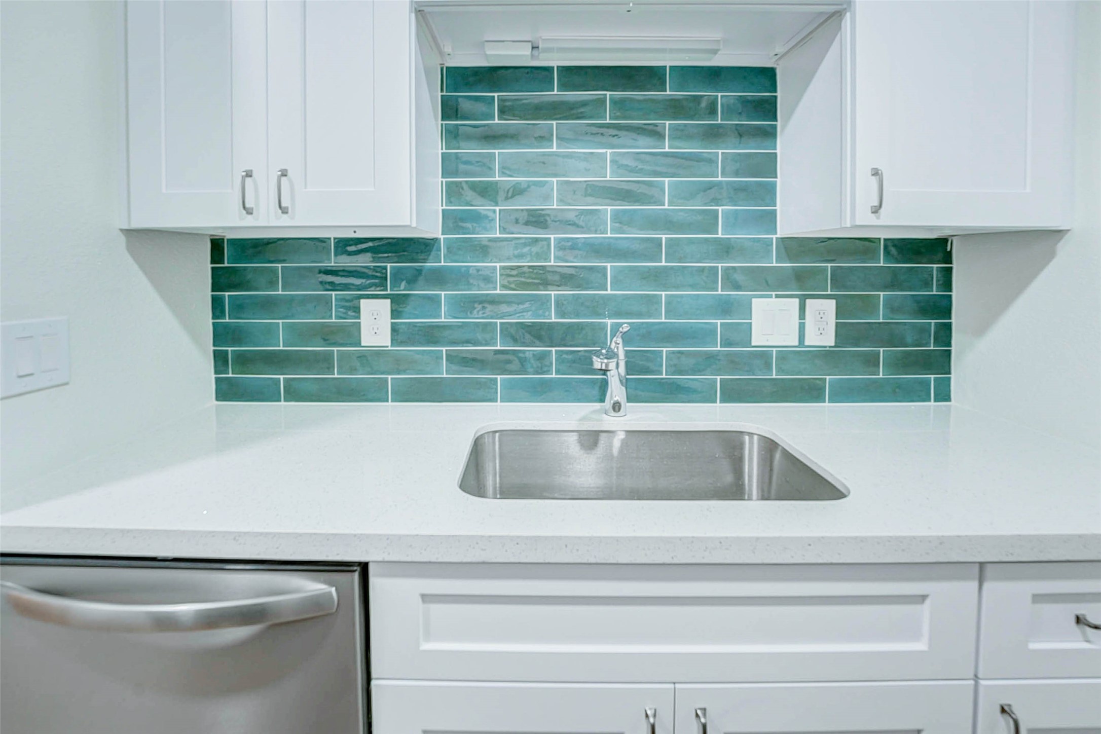 7555 Katy Freeway 55 Property Photo 14