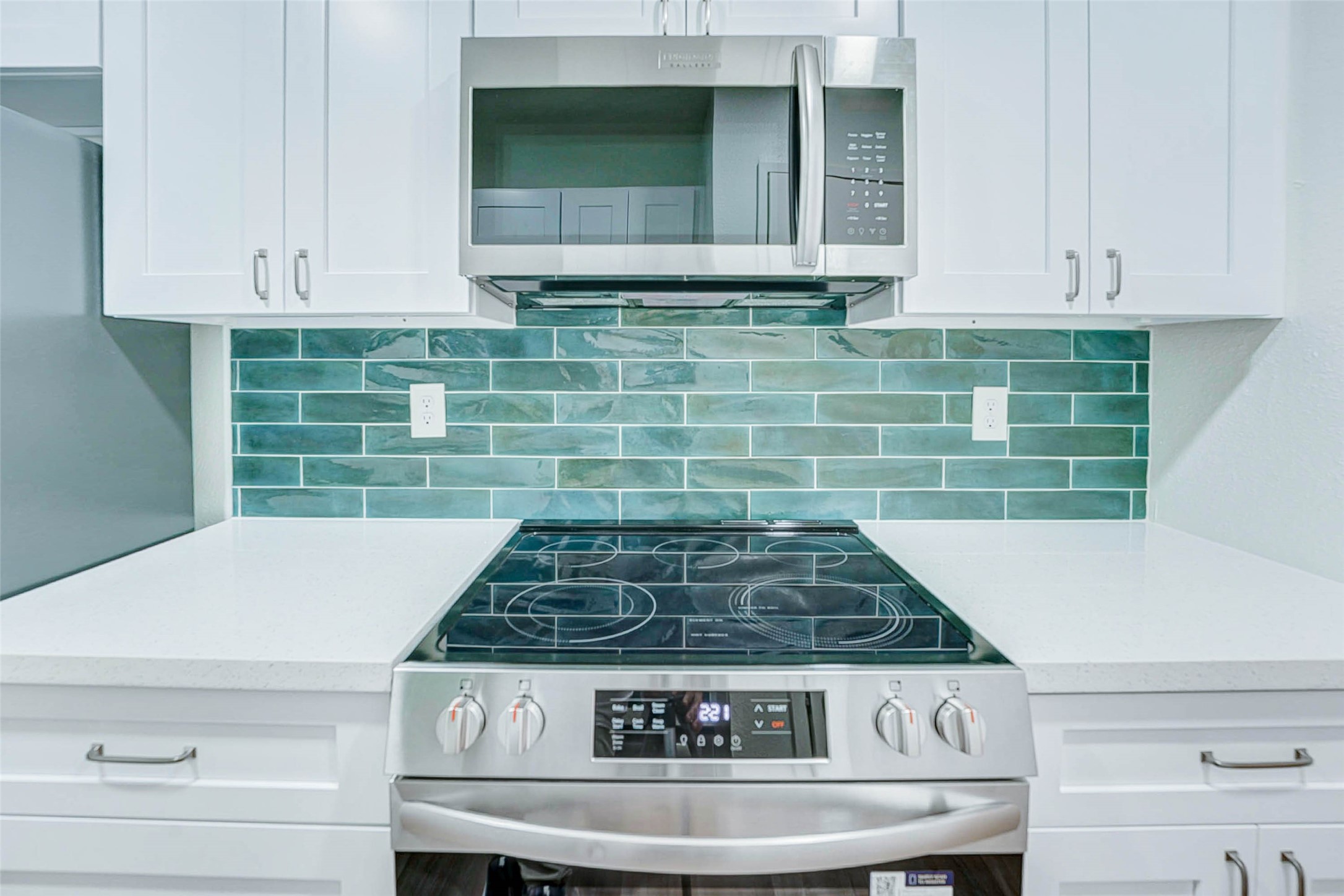7555 Katy Freeway 55 Property Photo 15