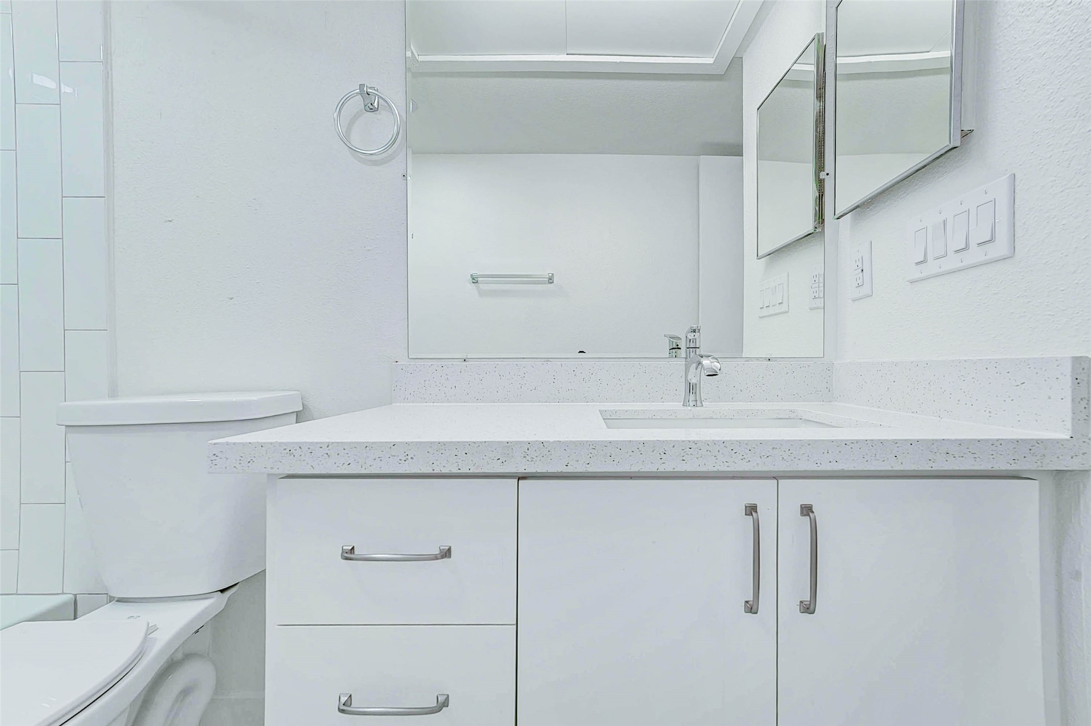 7555 Katy Freeway 55 Property Photo 21